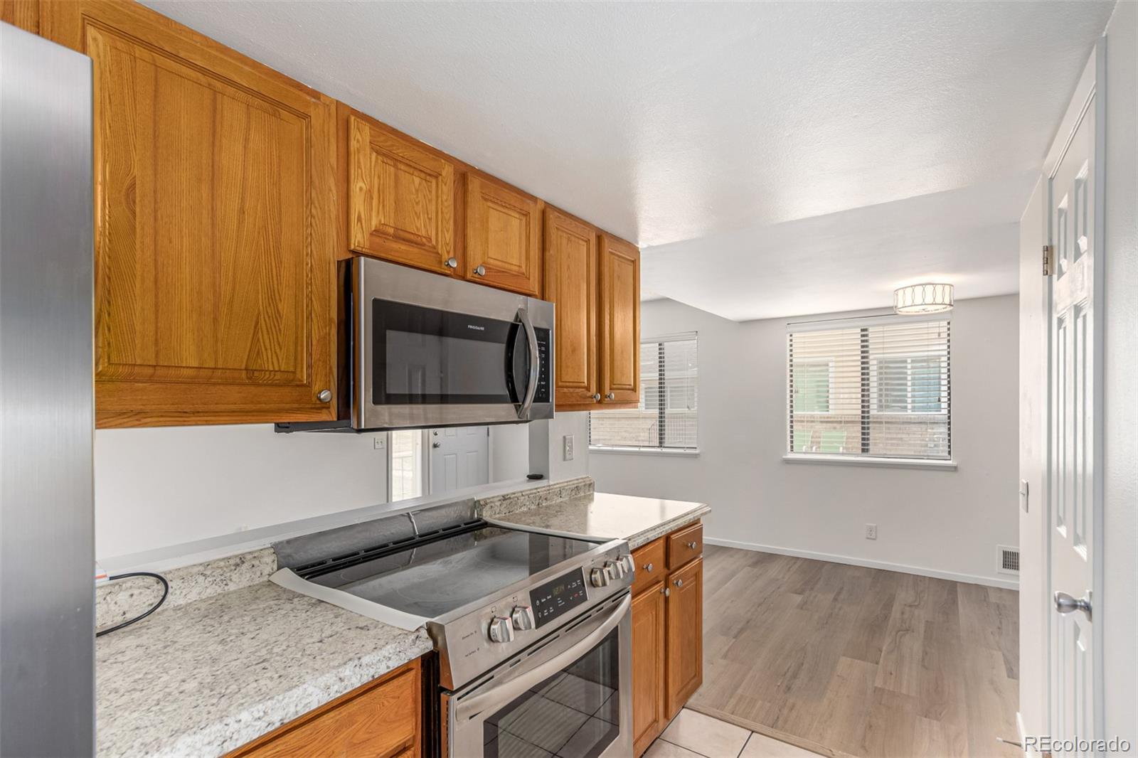 MLS Image #10 for 9255 e lehigh avenue 211,denver, Colorado