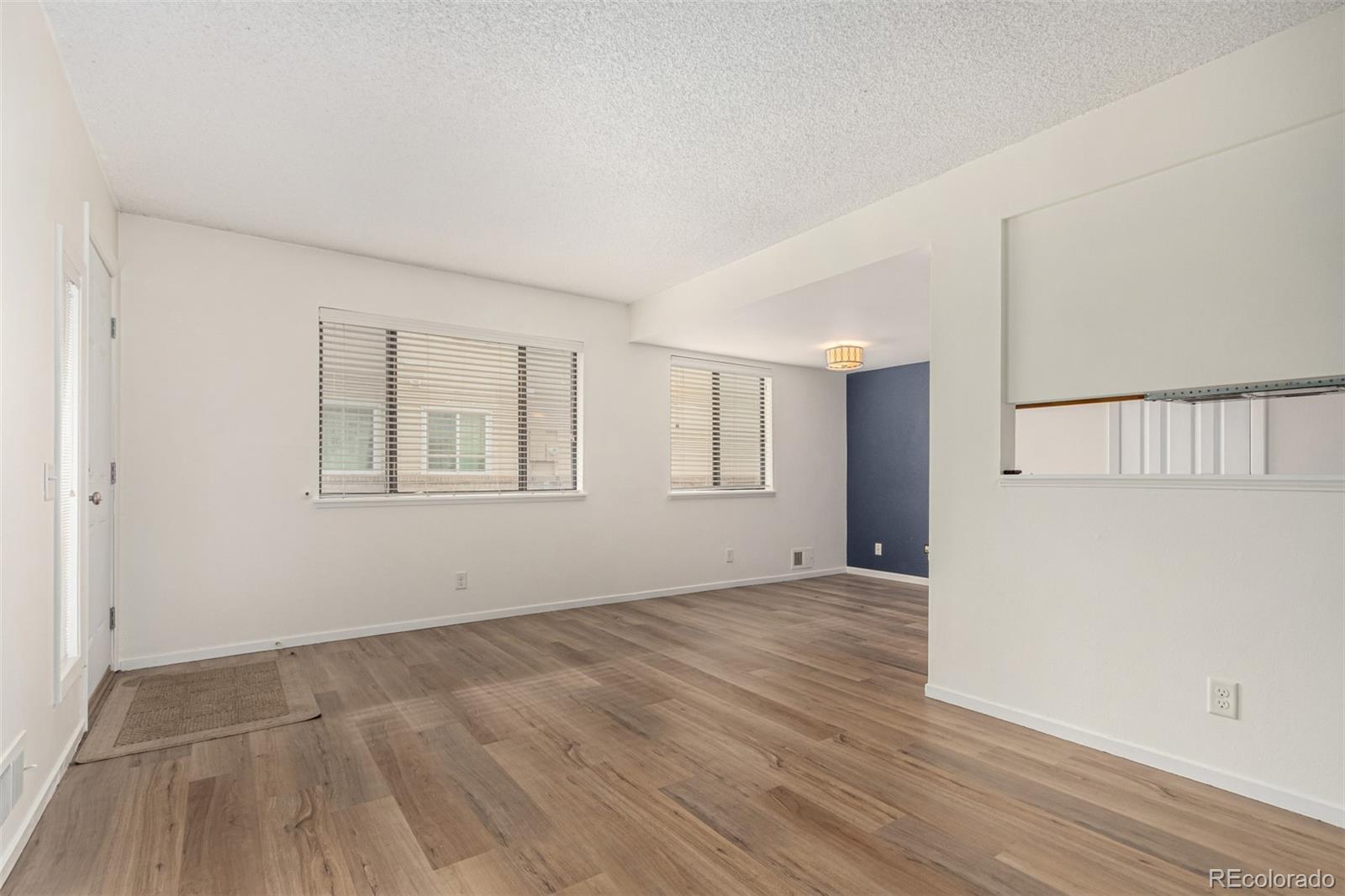 MLS Image #7 for 9255 e lehigh avenue 211,denver, Colorado