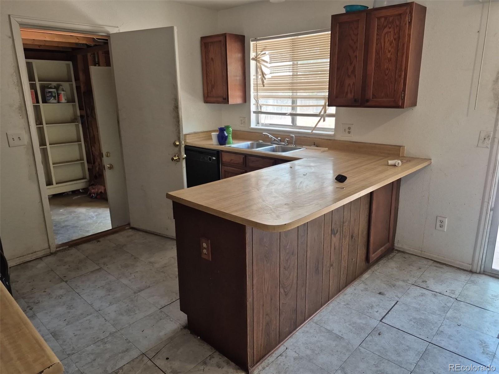 MLS Image #10 for 18249 e mexico place,aurora, Colorado