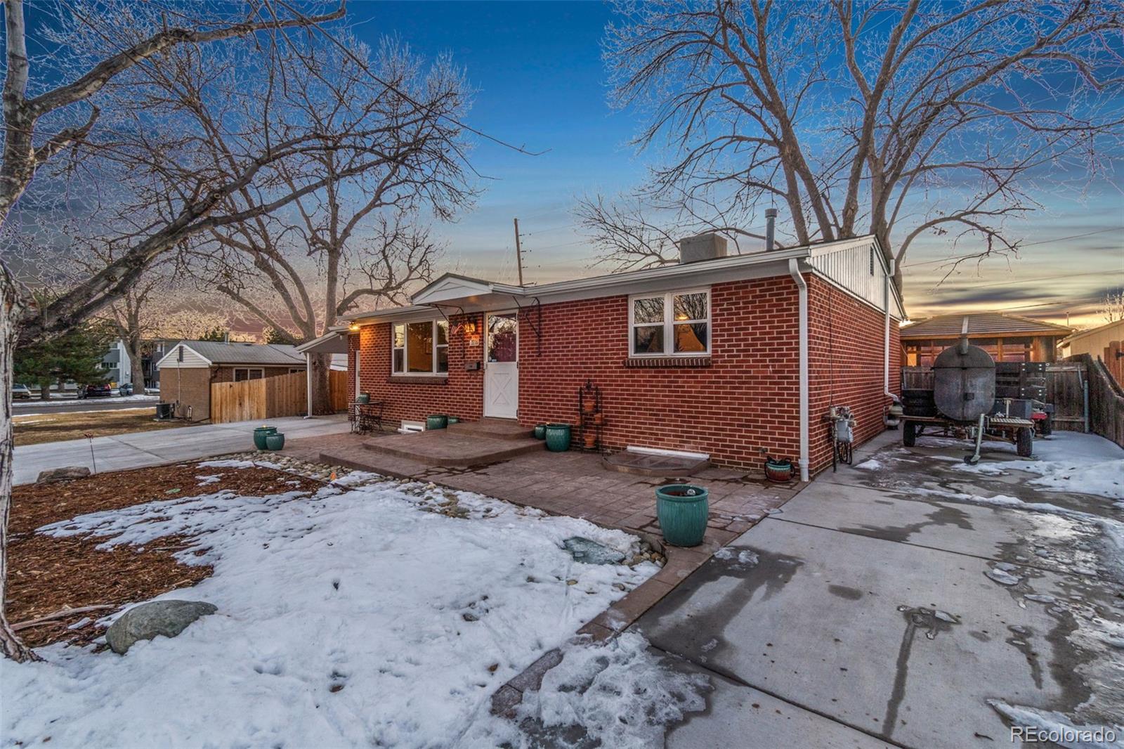 MLS Image #2 for 5107  johnson street,arvada, Colorado