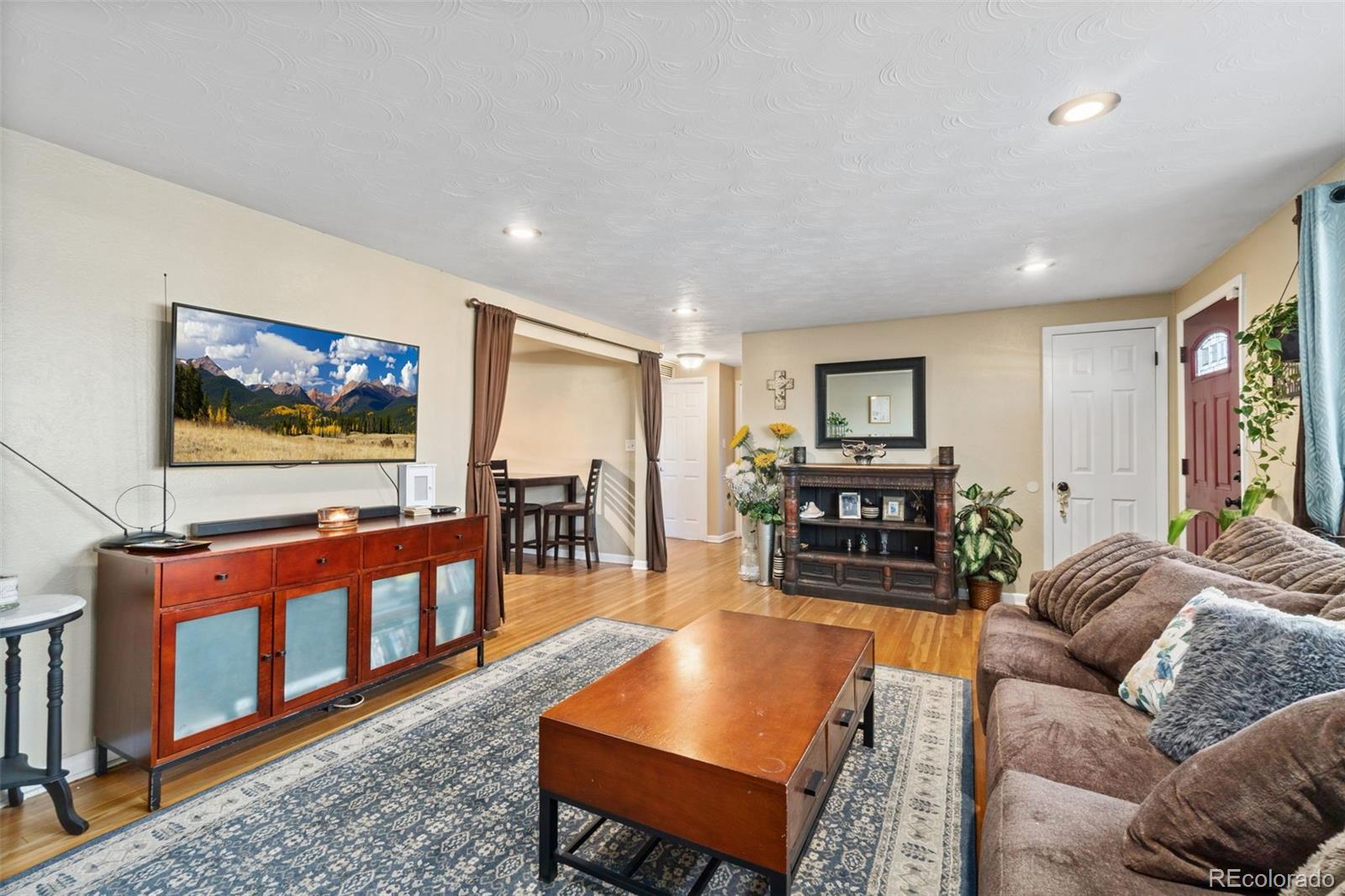 MLS Image #6 for 5107  johnson street,arvada, Colorado