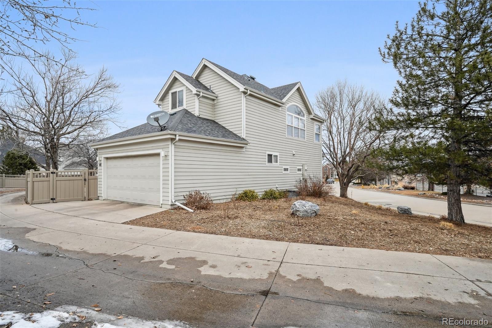 MLS Image #29 for 1011 s valentia street,denver, Colorado