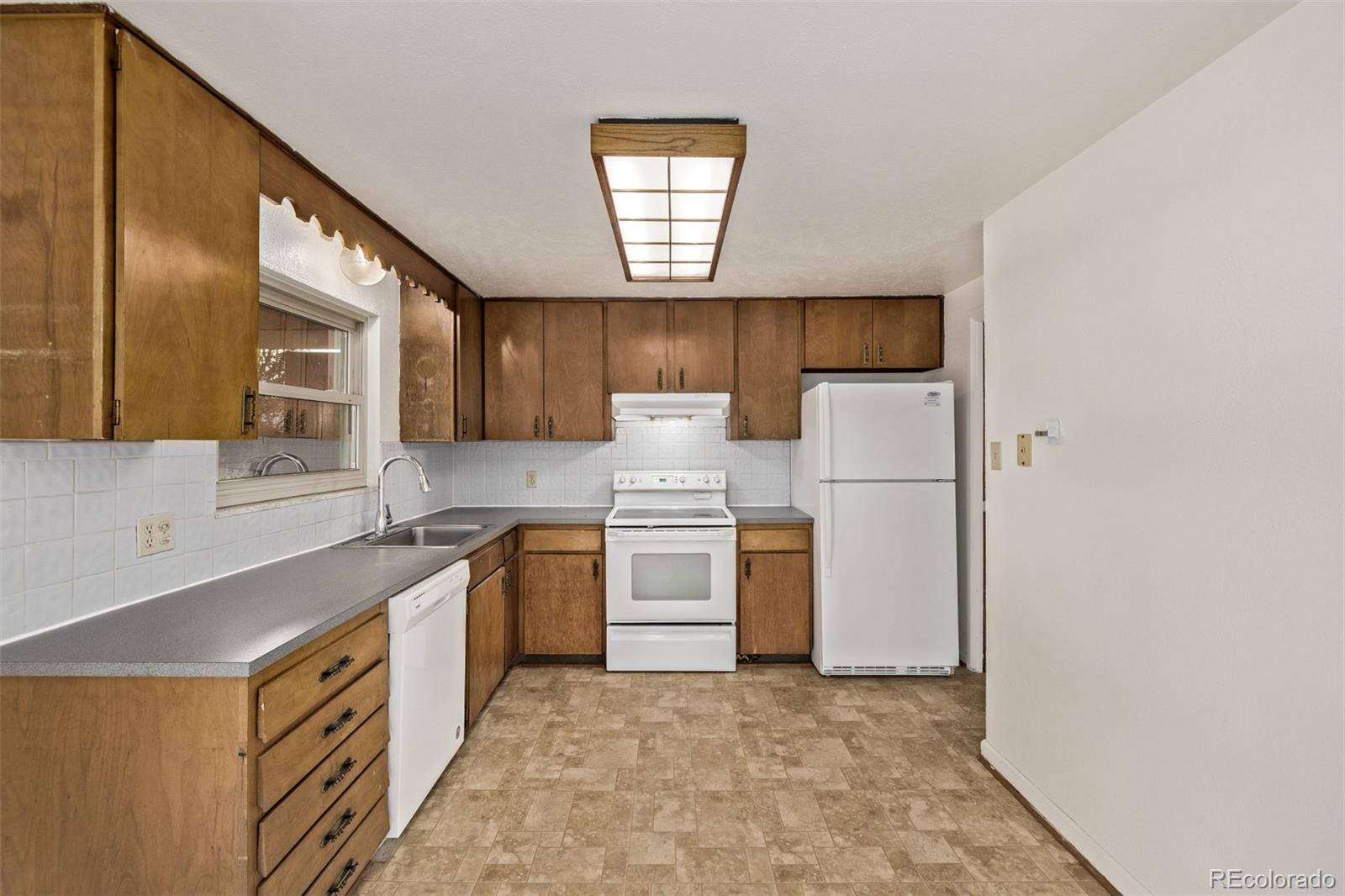 MLS Image #20 for 1520  phillips drive,northglenn, Colorado