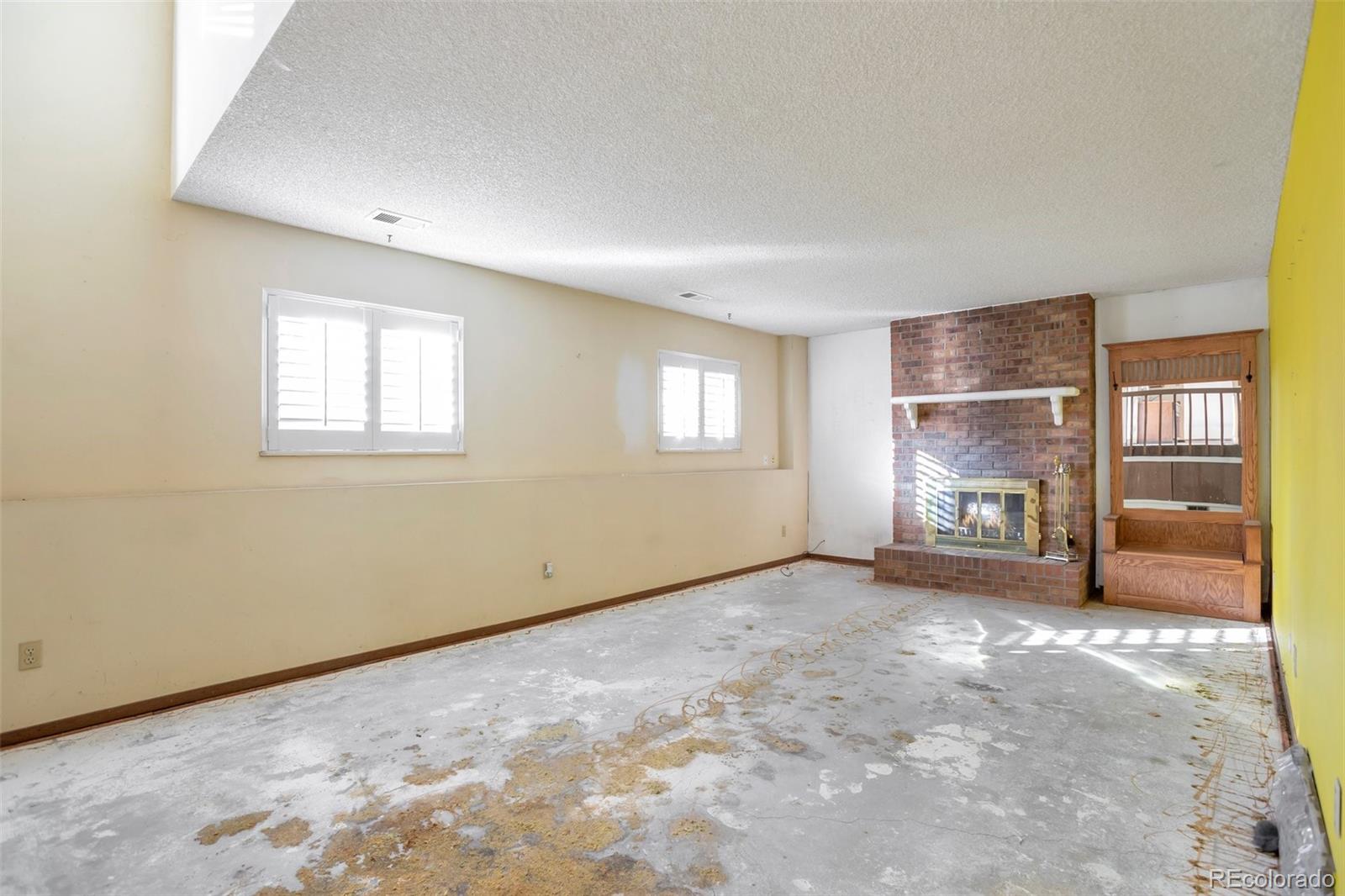 MLS Image #4 for 1391 s peoria court,aurora, Colorado