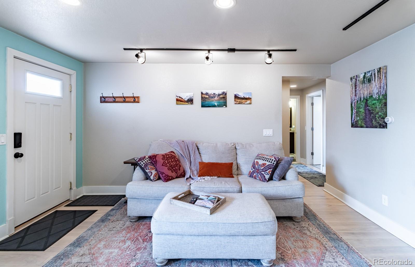 MLS Image #2 for 120 s pennsylvania street,denver, Colorado