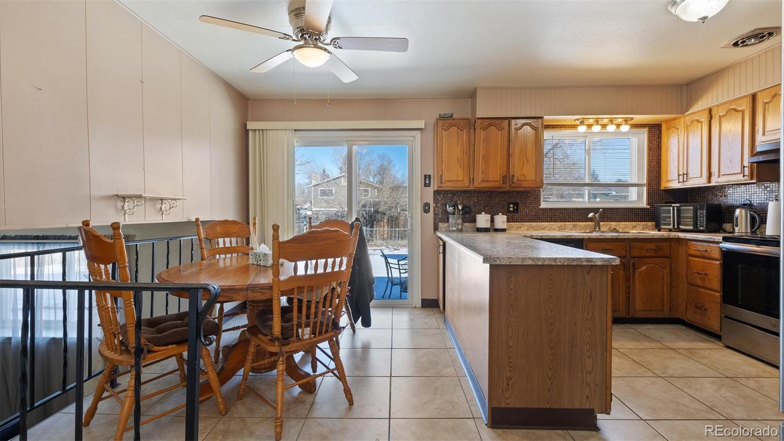 MLS Image #13 for 2319  jet wing drive,colorado springs, Colorado