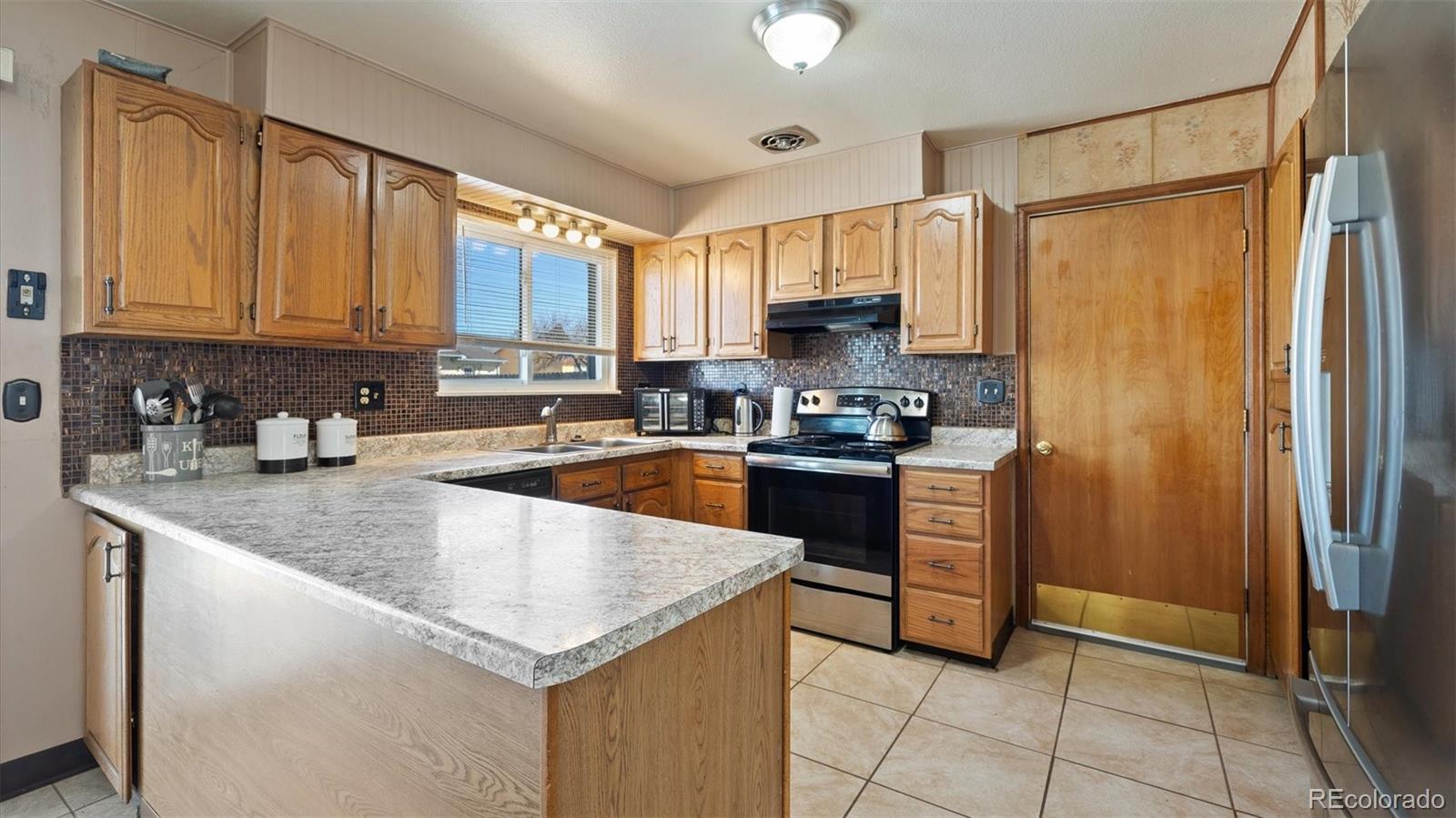 MLS Image #3 for 2319  jet wing drive,colorado springs, Colorado