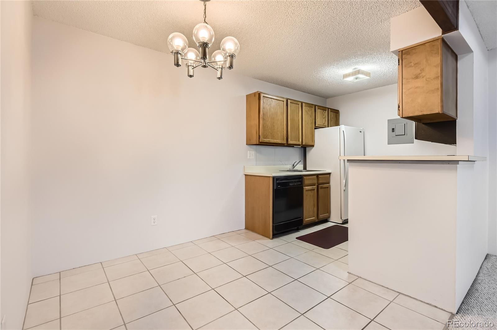 MLS Image #6 for 10150 e virginia avenue,denver, Colorado