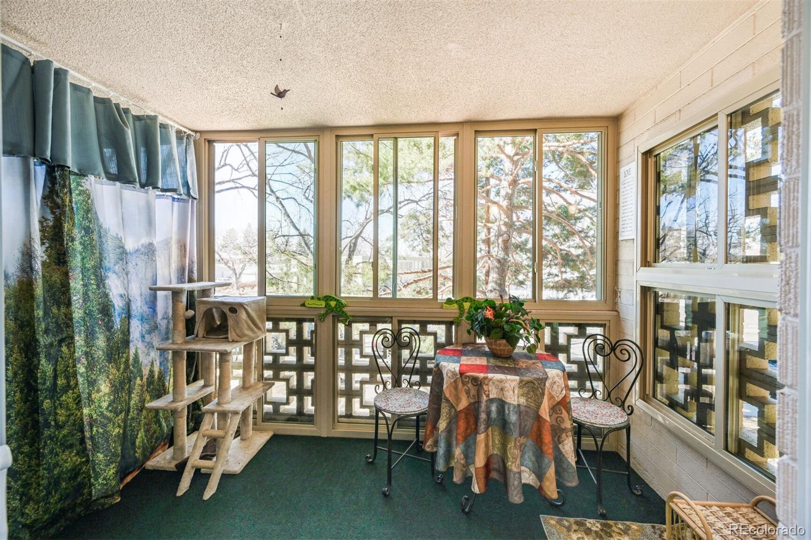MLS Image #10 for 650 s clinton street,denver, Colorado