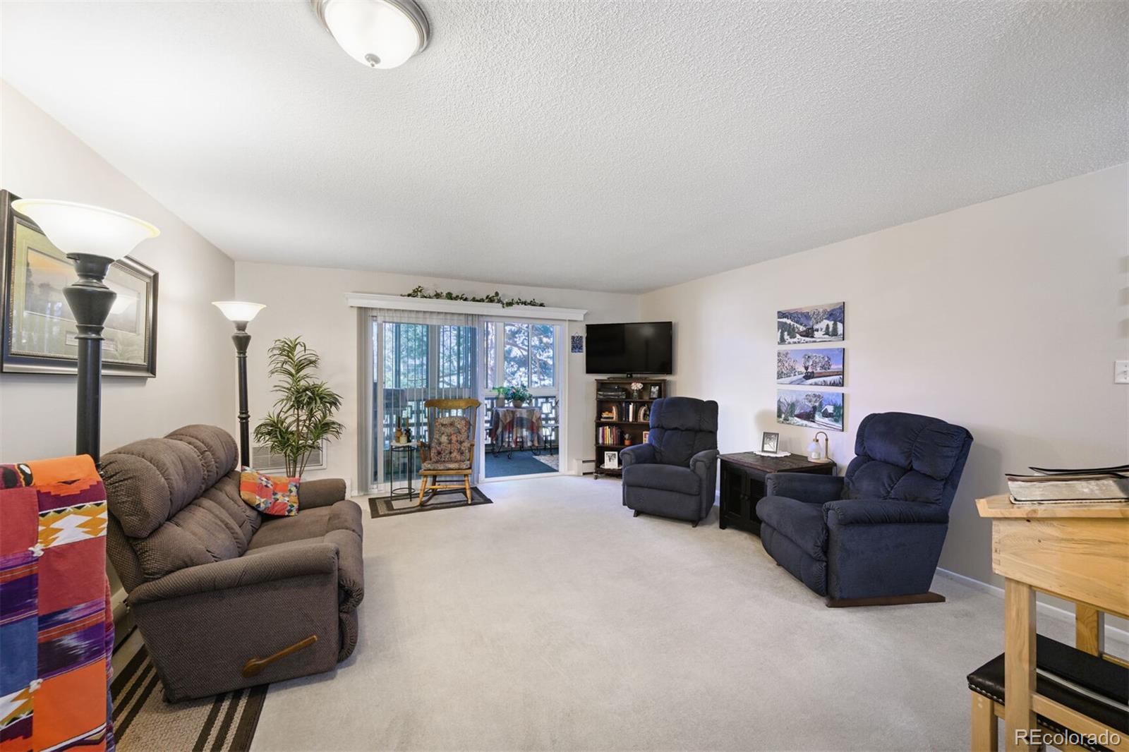 MLS Image #8 for 650 s clinton street,denver, Colorado