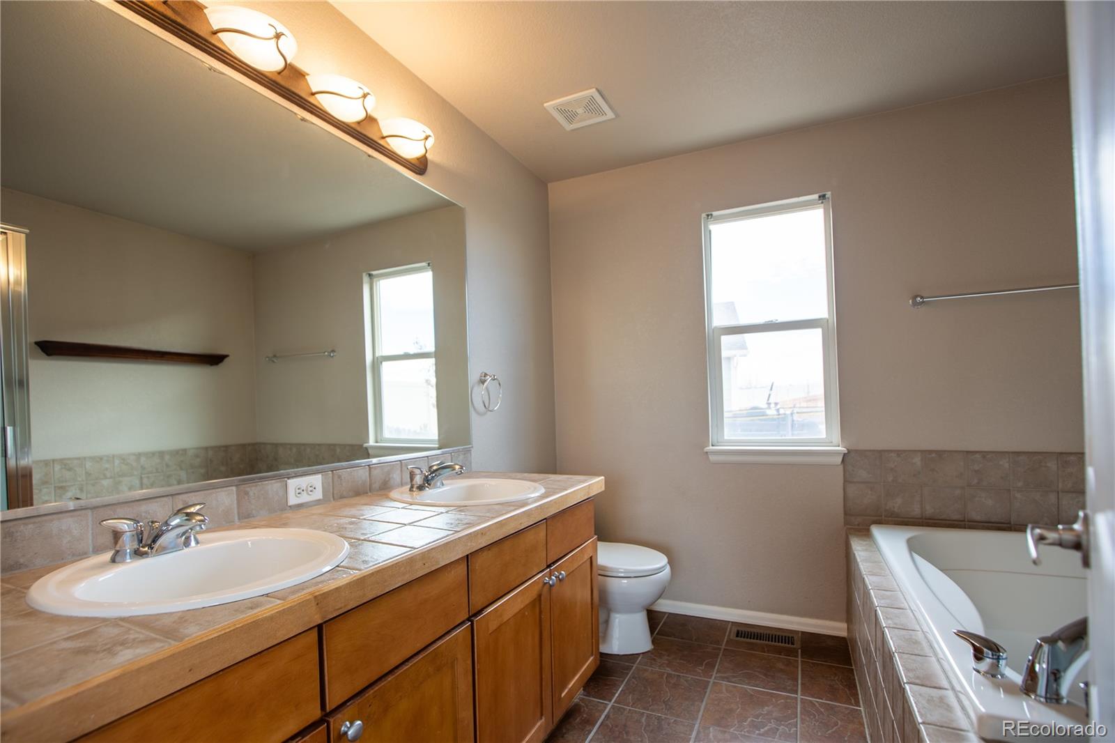 MLS Image #11 for 11477  iola street,commerce city, Colorado