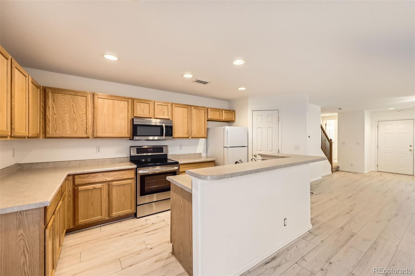 MLS Image #15 for 5833 n biscay street,denver, Colorado