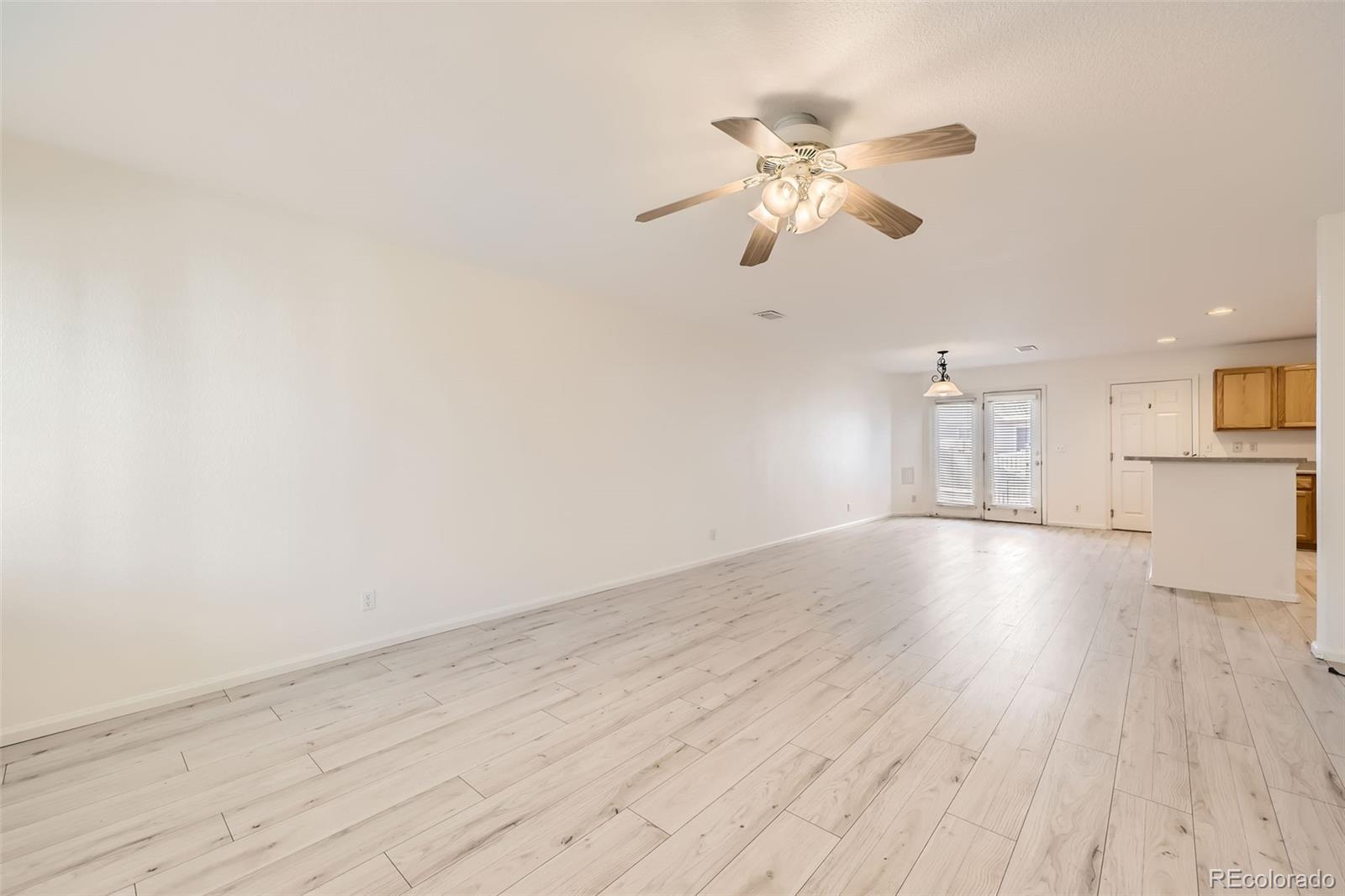 MLS Image #9 for 5833 n biscay street,denver, Colorado