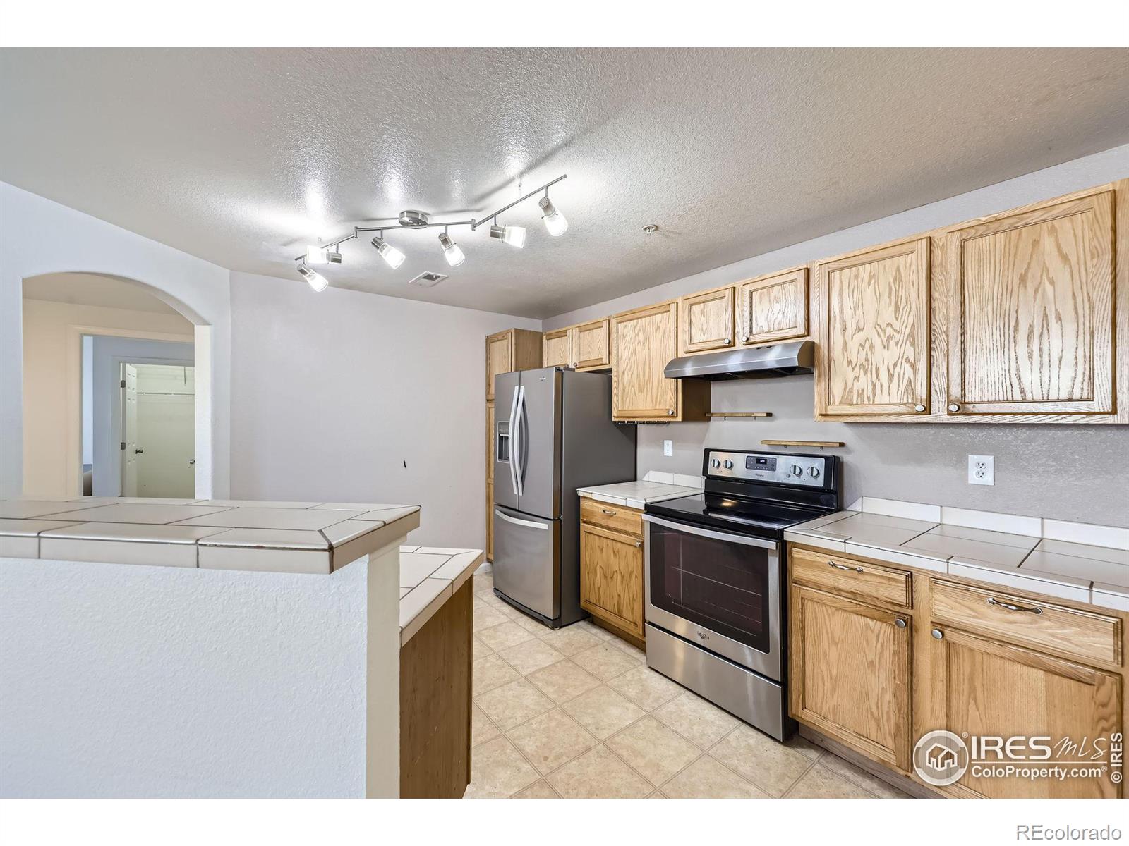 MLS Image #6 for 5756 n genoa way 205,aurora, Colorado