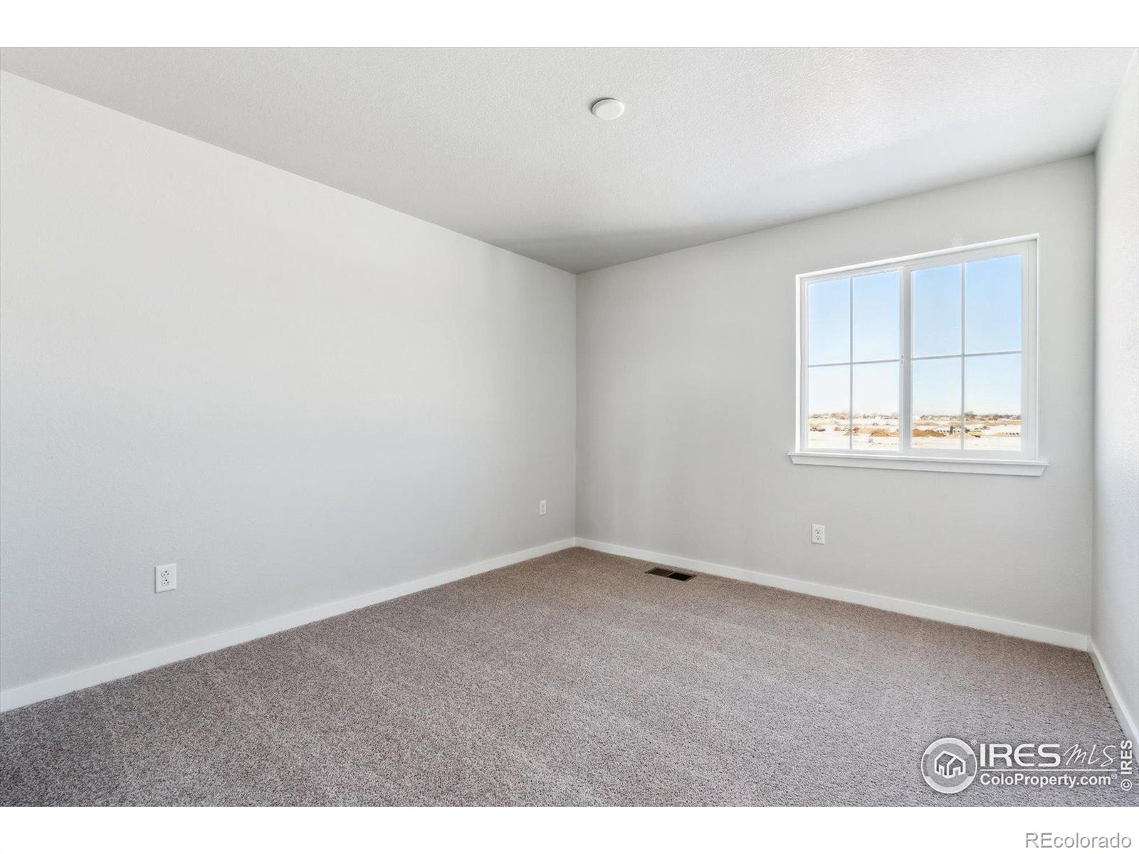 MLS Image #16 for 810  mesic lane,windsor, Colorado