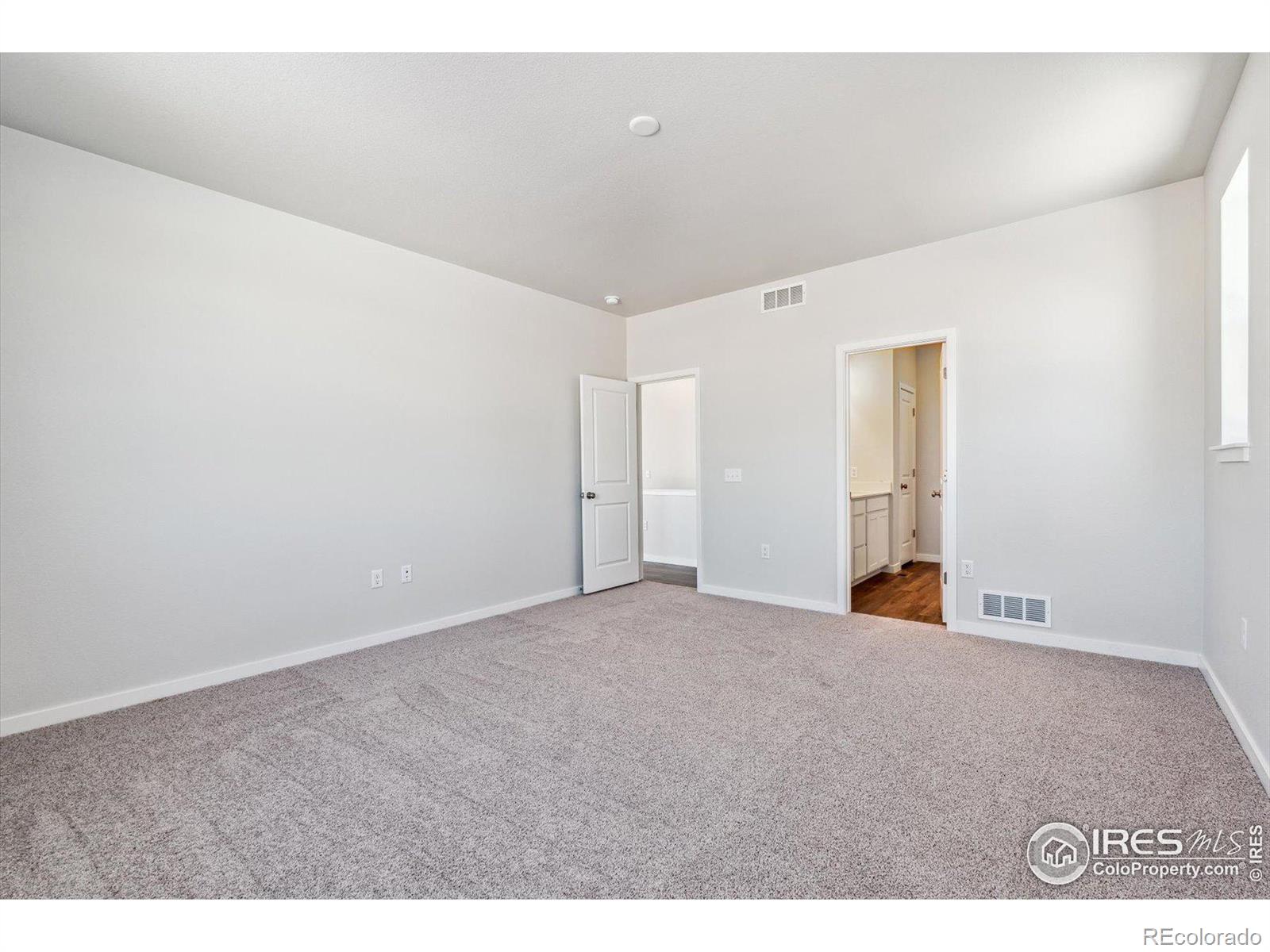 MLS Image #17 for 826  mesic lane,windsor, Colorado