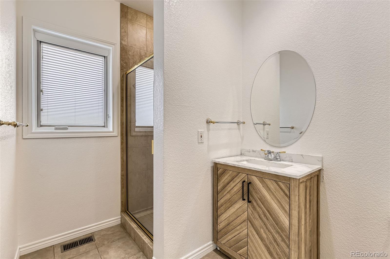 MLS Image #19 for 2457 s xenon way,denver, Colorado