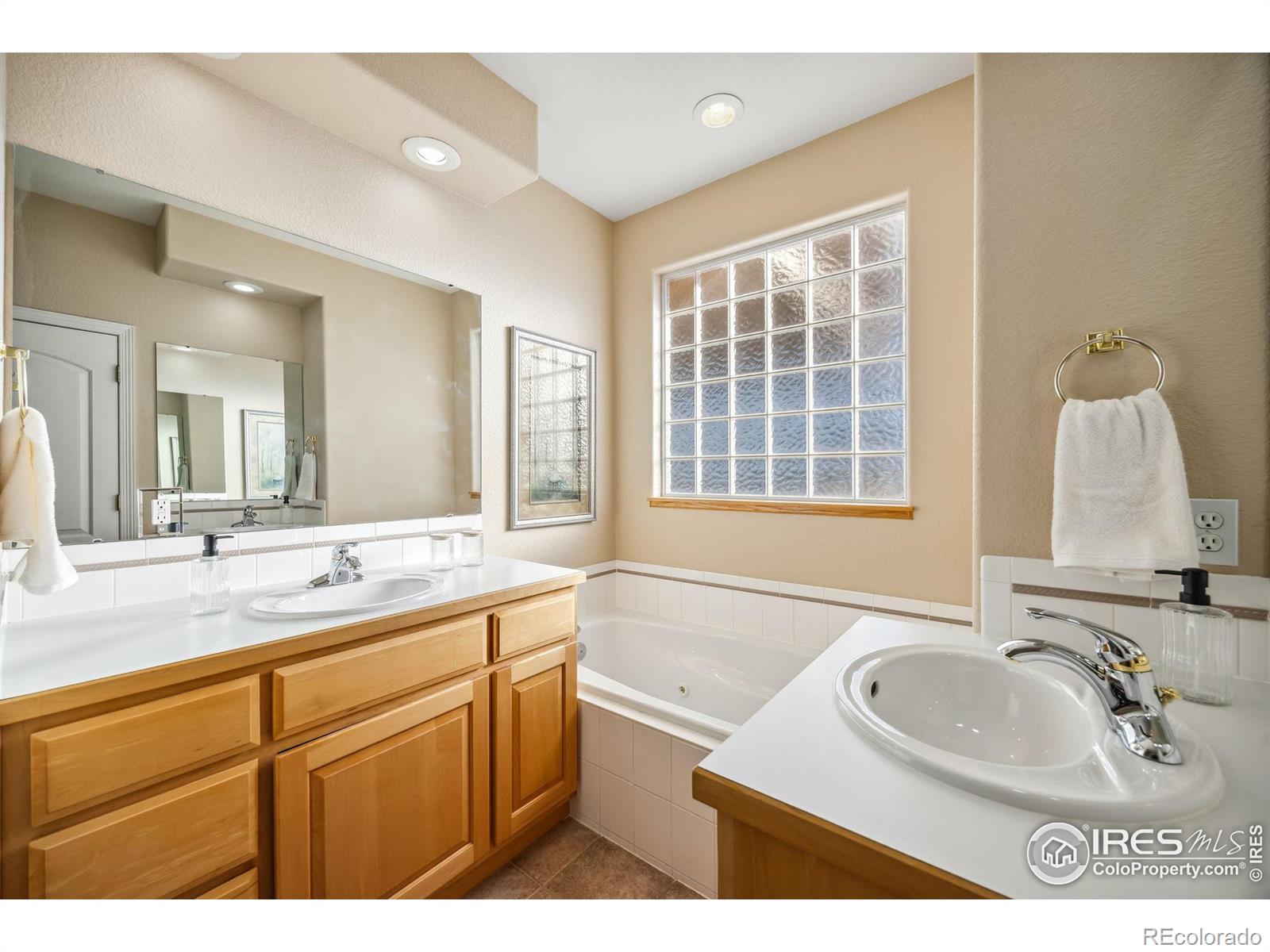 MLS Image #16 for 803  roma valley drive,fort collins, Colorado