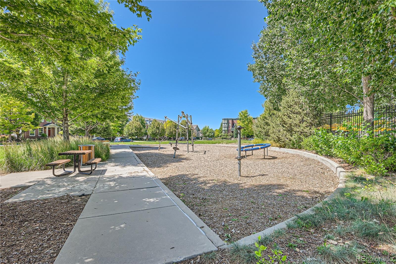 MLS Image #37 for 8036 e 53rd drive,denver, Colorado