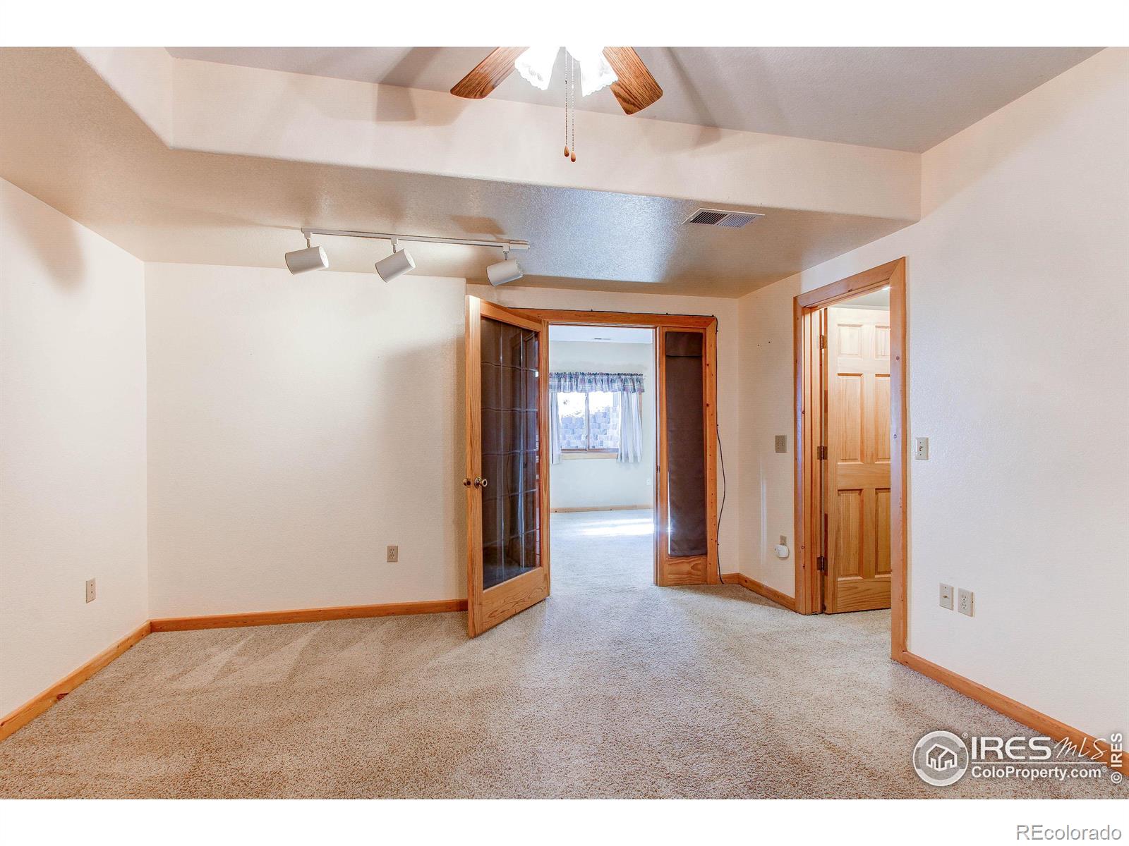 MLS Image #31 for 420 e county road 10 ,berthoud, Colorado