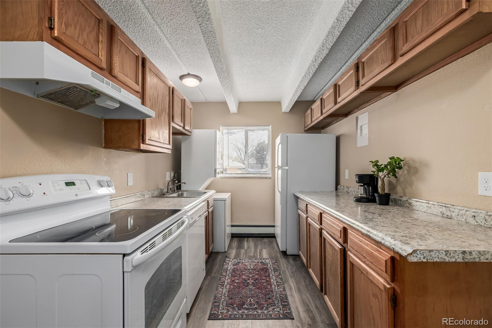 MLS Image #8 for 1180  yosemite street,denver, Colorado