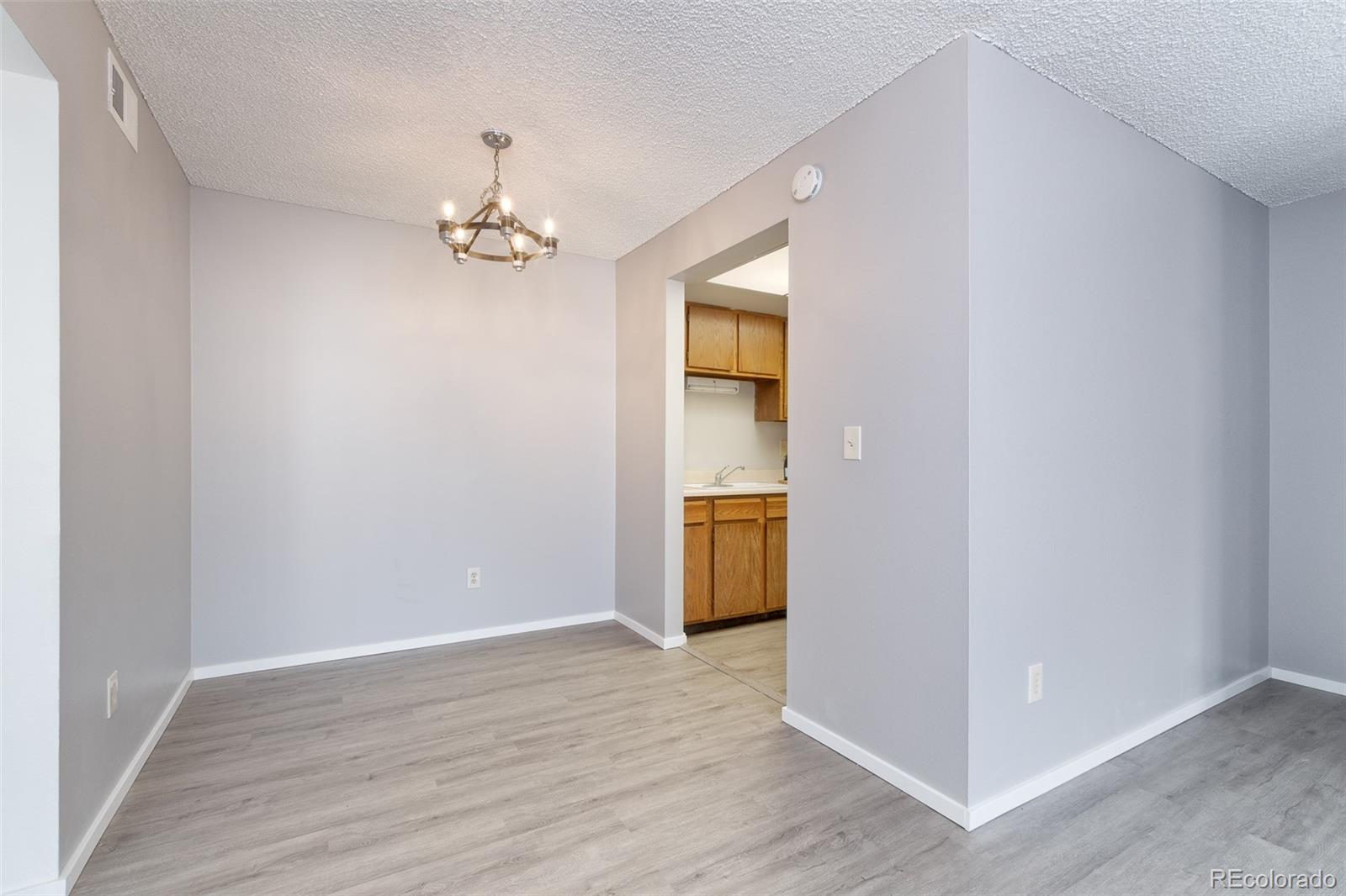 MLS Image #10 for 3550 s harlan street,denver, Colorado