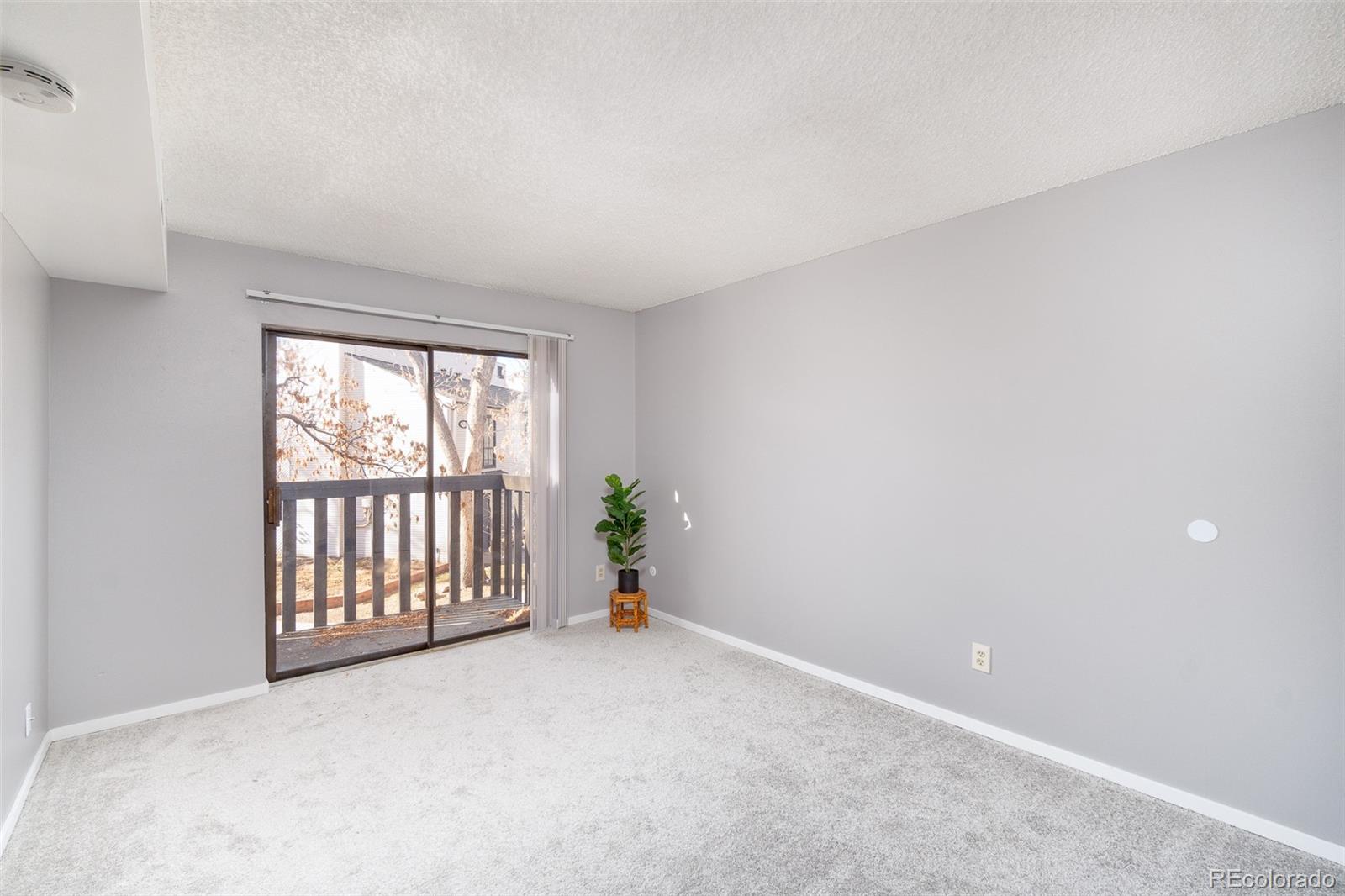 MLS Image #11 for 3550 s harlan street,denver, Colorado