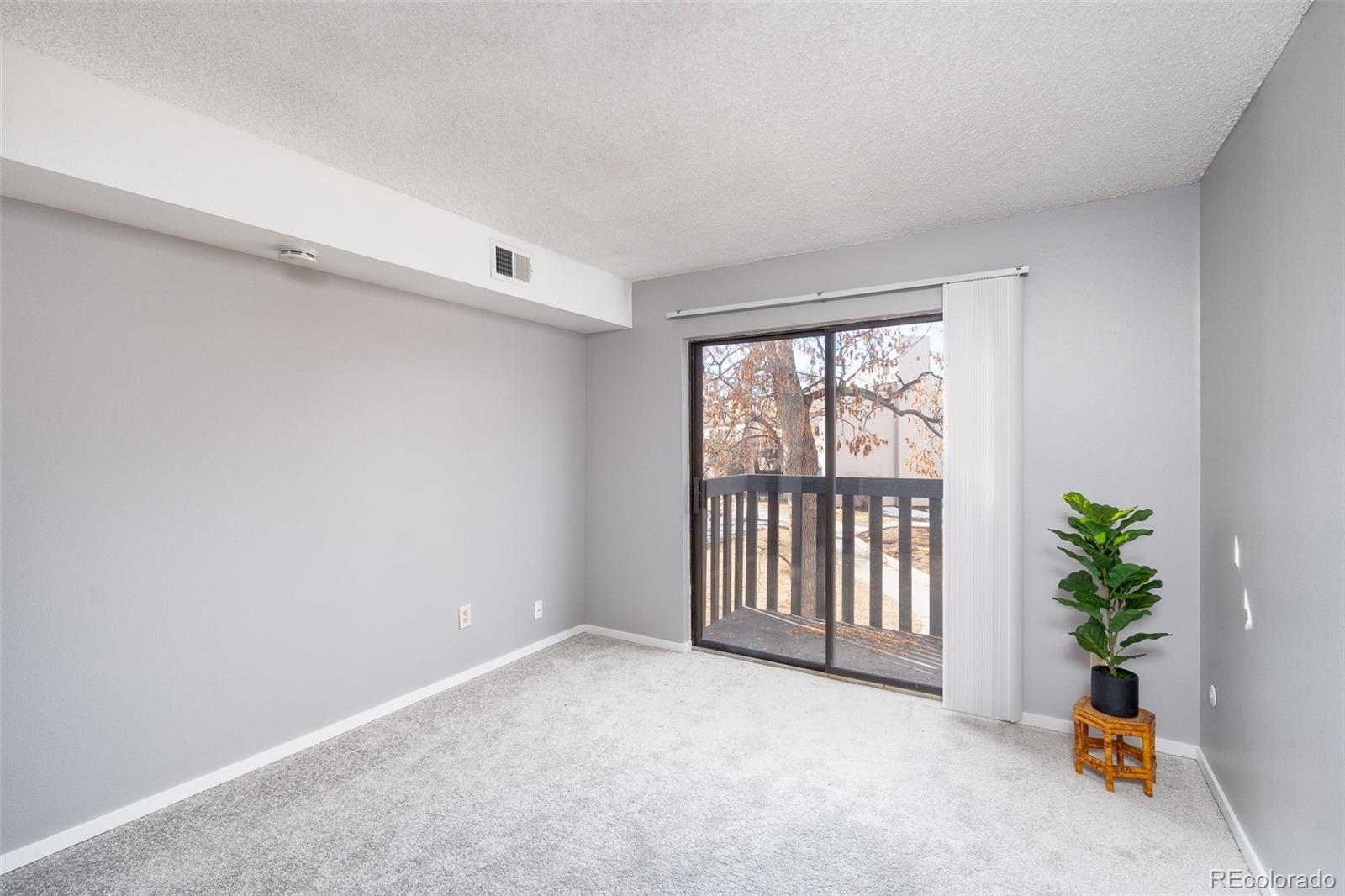 MLS Image #13 for 3550 s harlan street,denver, Colorado