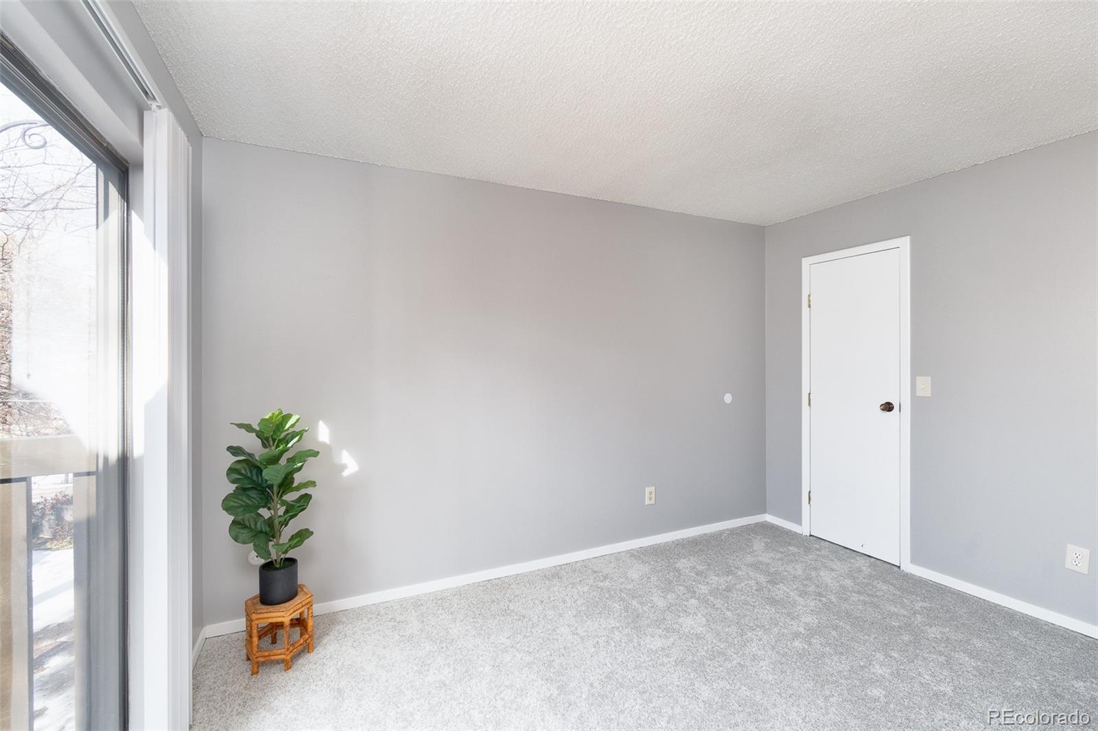 MLS Image #15 for 3550 s harlan street,denver, Colorado