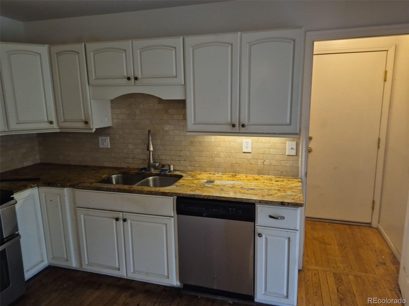 MLS Image #7 for 2597 s dillon street,aurora, Colorado