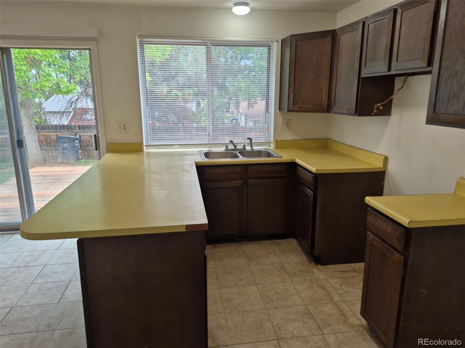 MLS Image #10 for 2832 s mobile street,aurora, Colorado