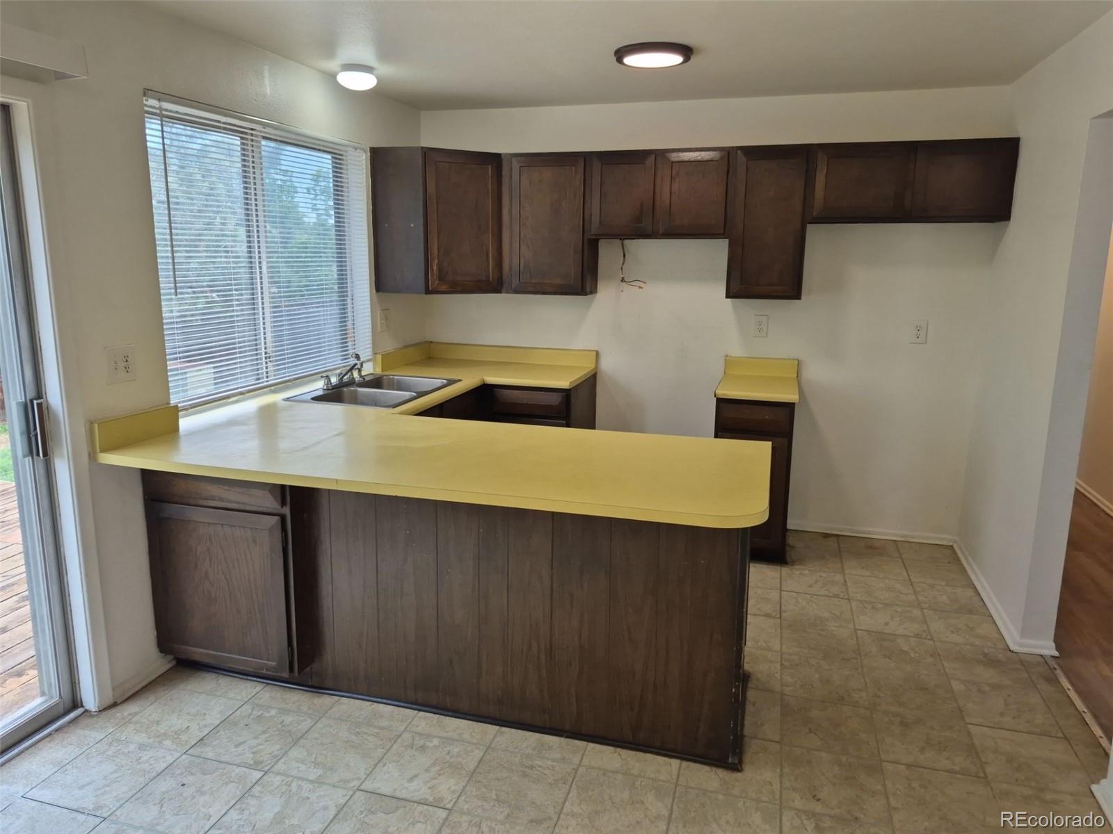 MLS Image #11 for 2832 s mobile street,aurora, Colorado