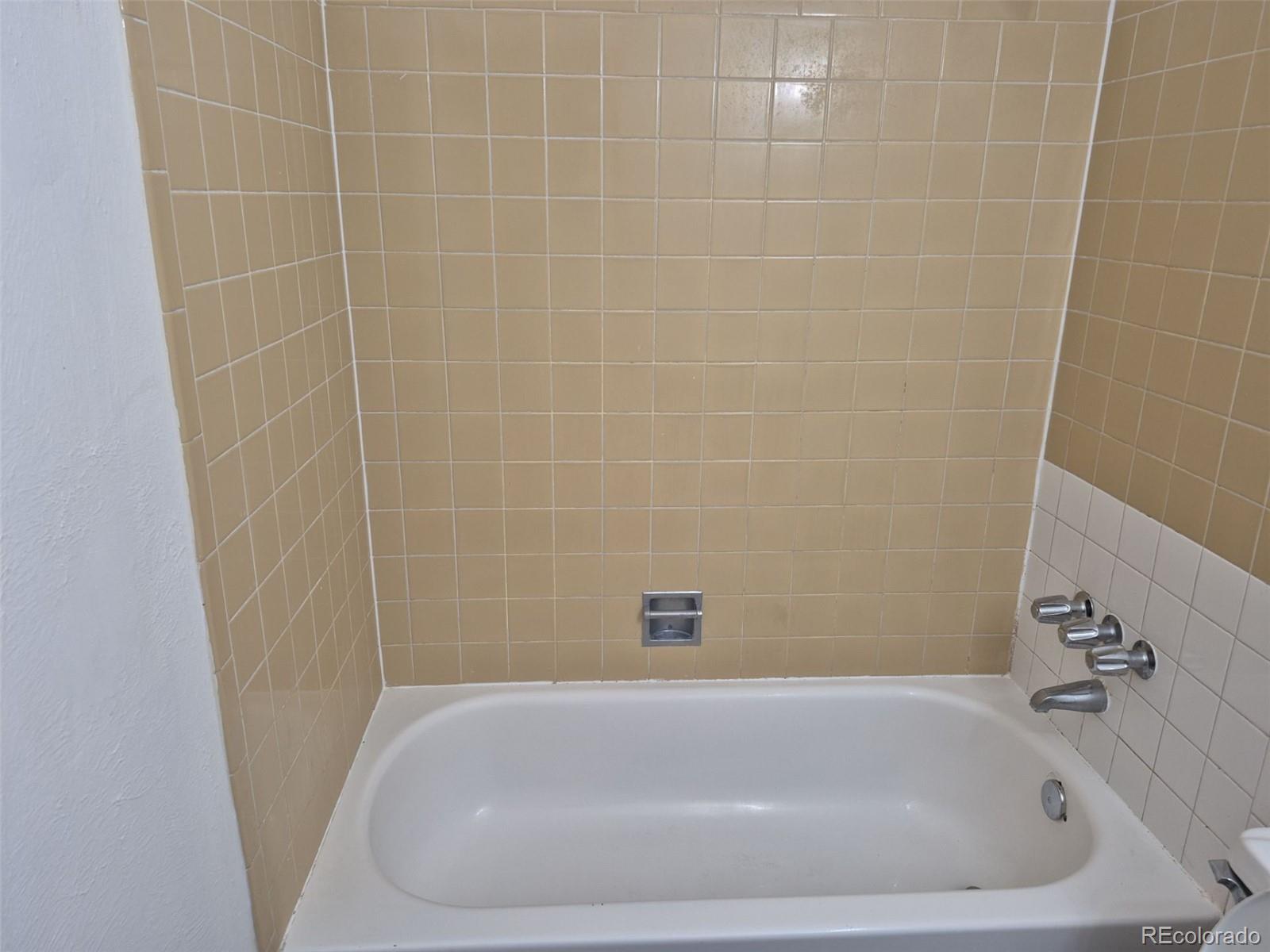 MLS Image #21 for 2832 s mobile street,aurora, Colorado