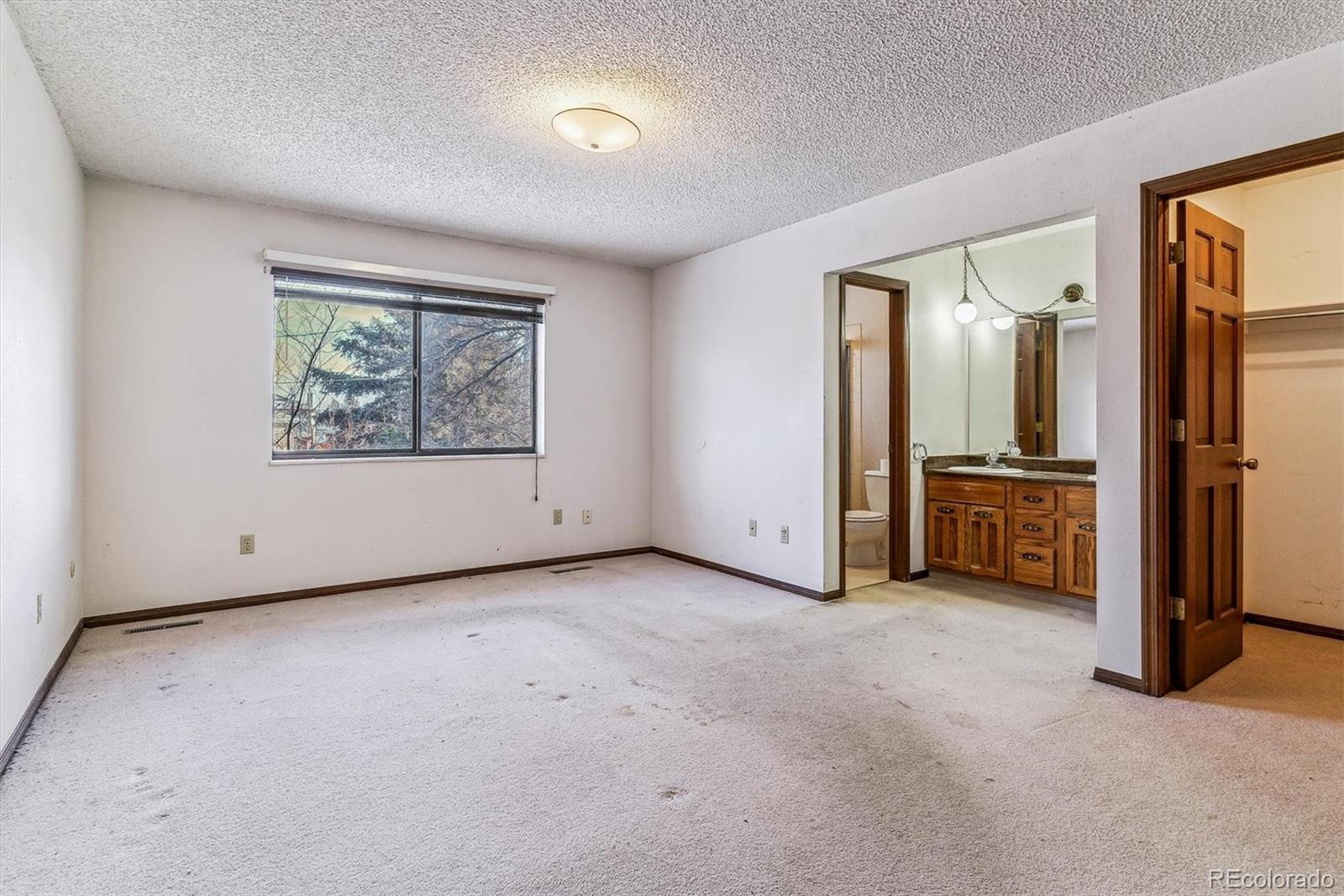 MLS Image #10 for 4604 s raleigh street,denver, Colorado