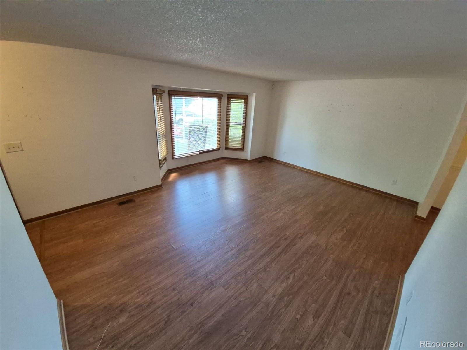 MLS Image #5 for 3136 s cathay circle,aurora, Colorado
