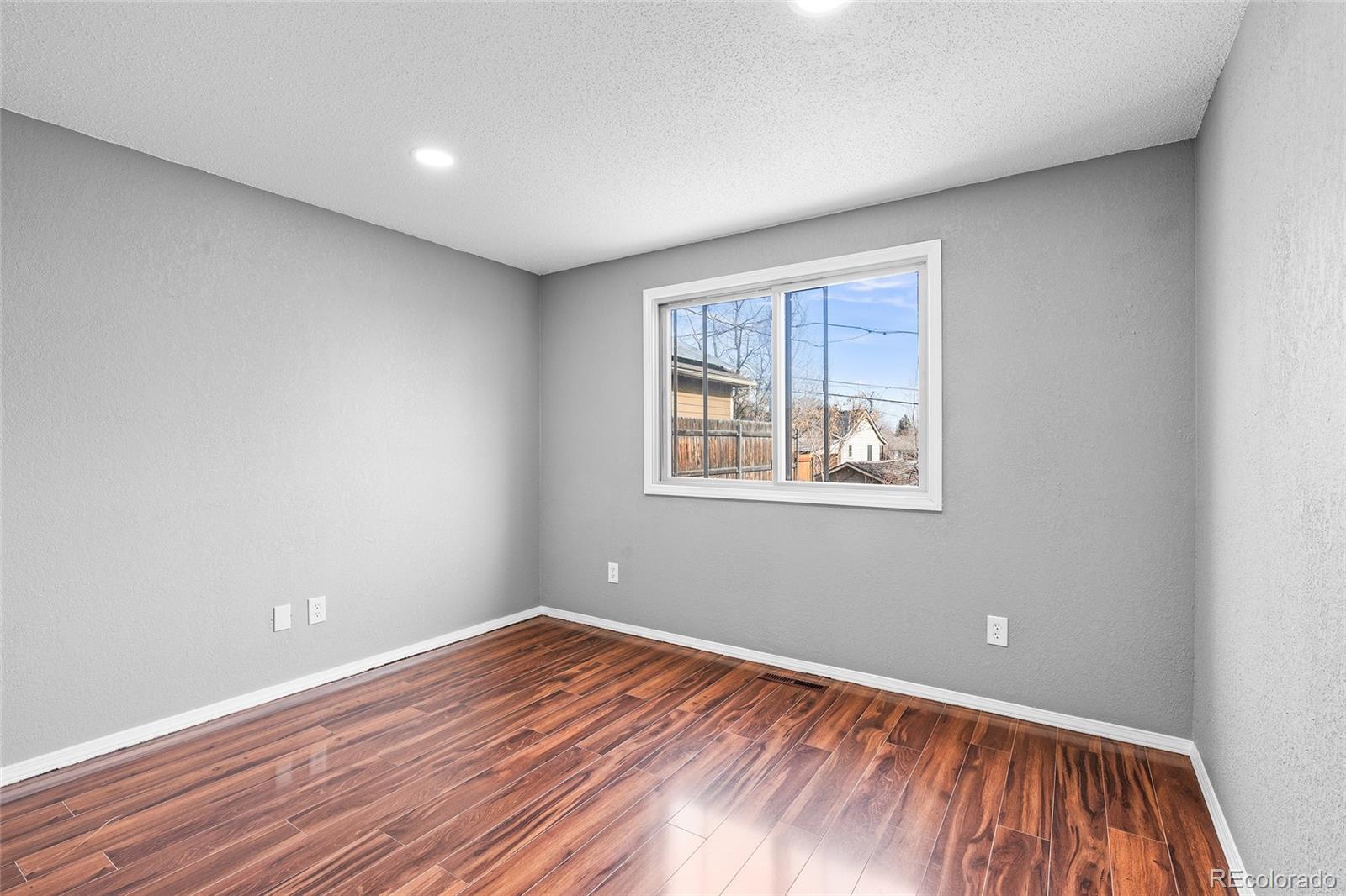 MLS Image #16 for 316  perry street,denver, Colorado