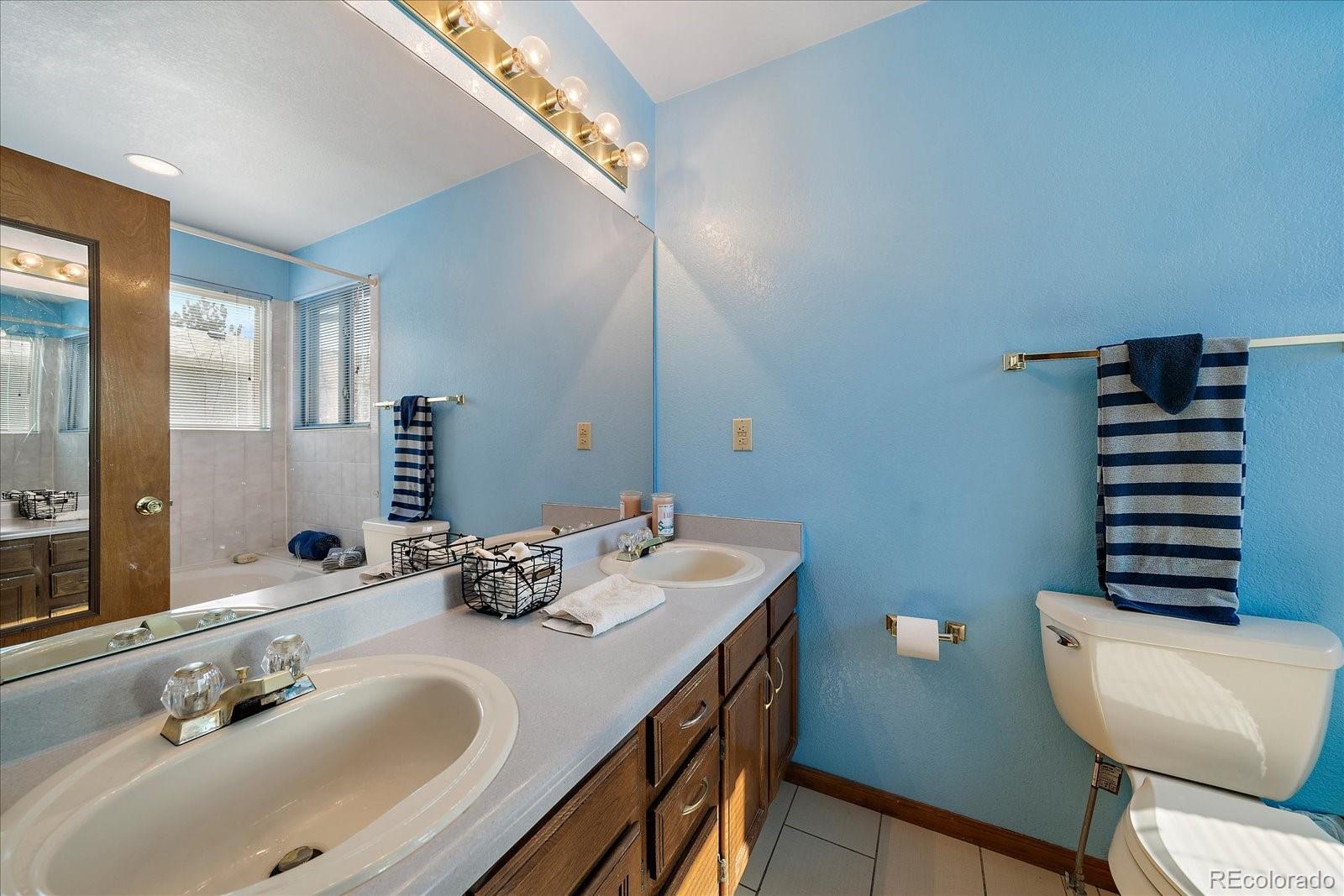 MLS Image #9 for 10002 w 81st drive,arvada, Colorado