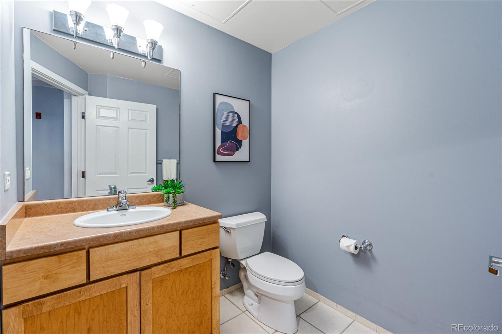 MLS Image #10 for 4875 s monaco street,denver, Colorado