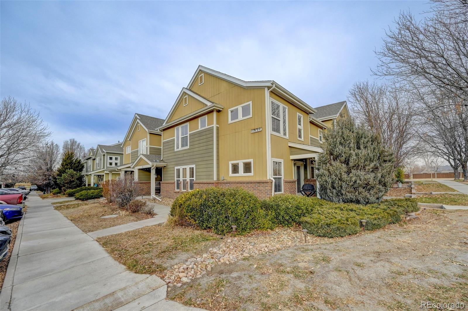 MLS Image #1 for 11899  oak hill way,commerce city, Colorado