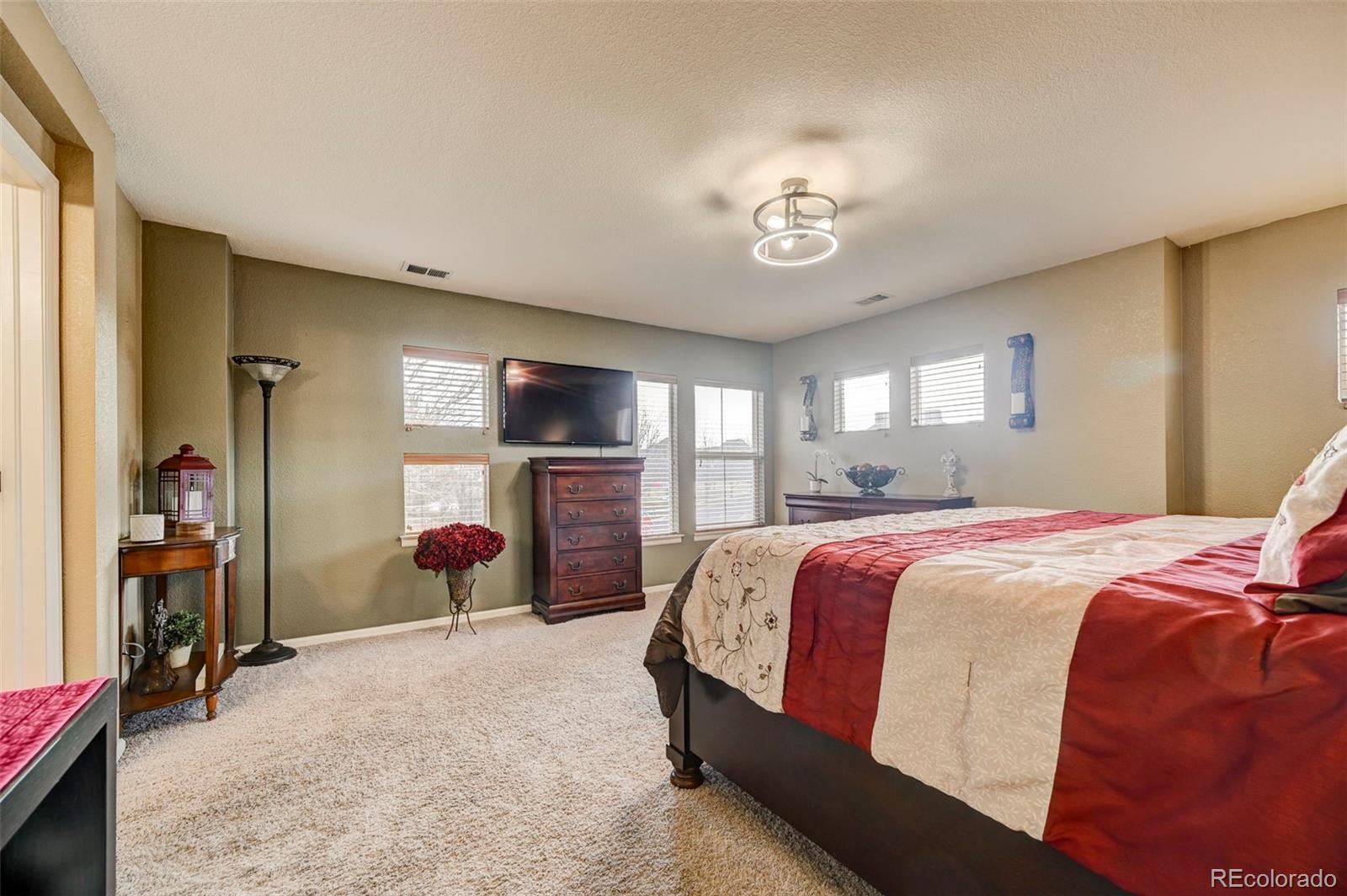 MLS Image #15 for 11899  oak hill way,commerce city, Colorado