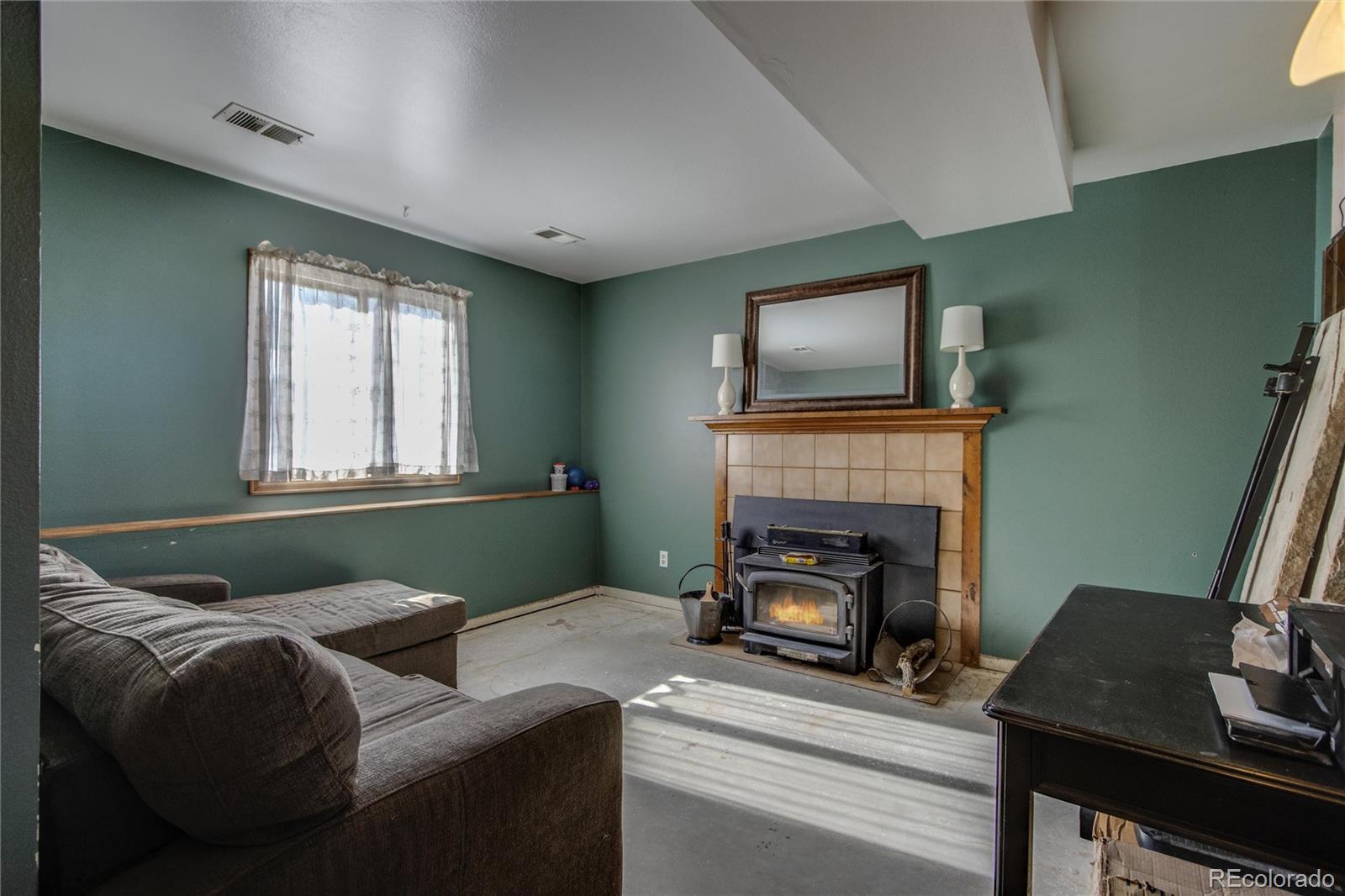 MLS Image #10 for 1621  flemming drive,longmont, Colorado