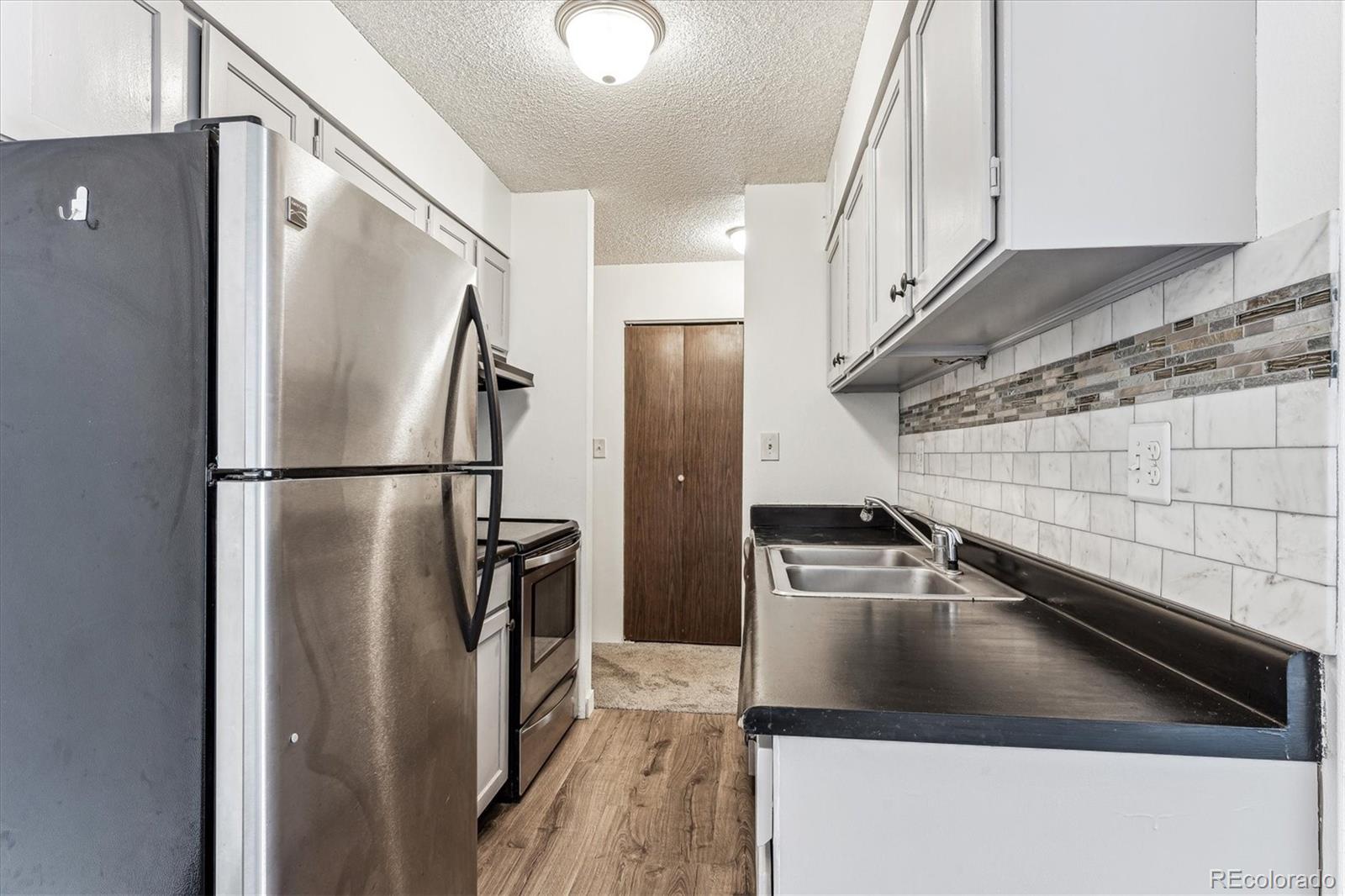 MLS Image #5 for 309 e highline circle 103,centennial, Colorado