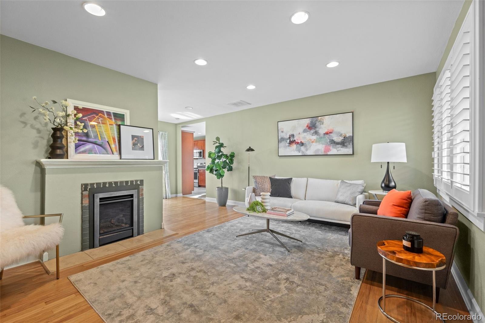 MLS Image #5 for 2602 s lafayette street,denver, Colorado