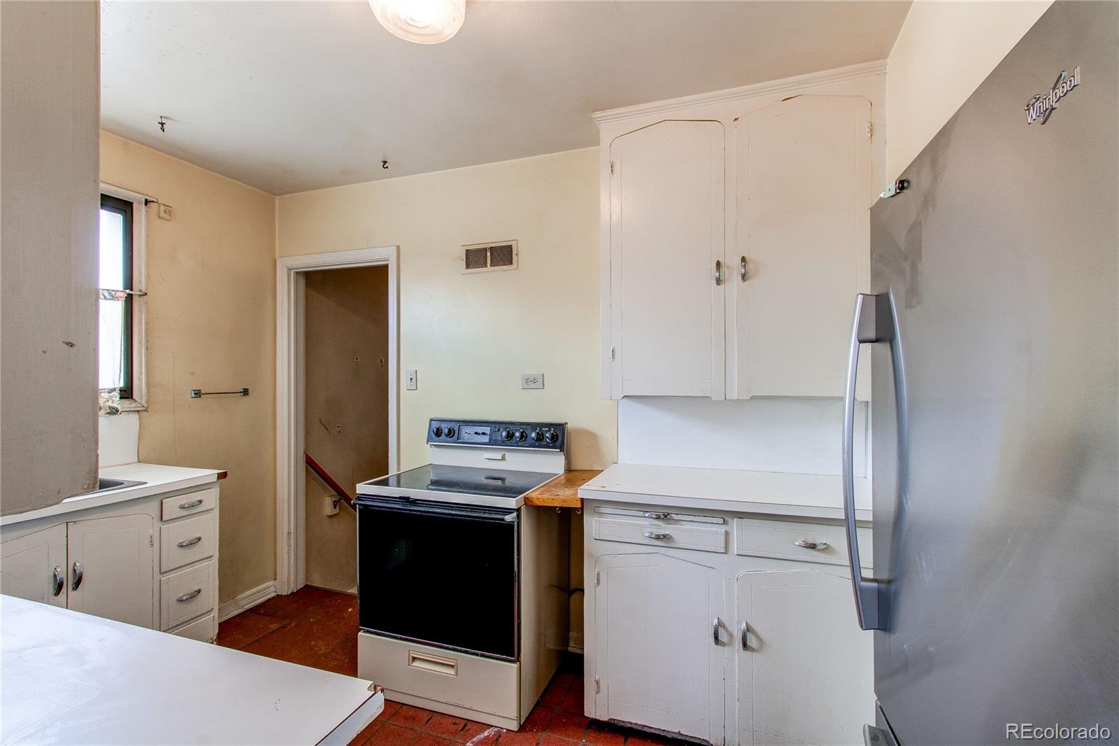 MLS Image #13 for 2600 s downing street,denver, Colorado