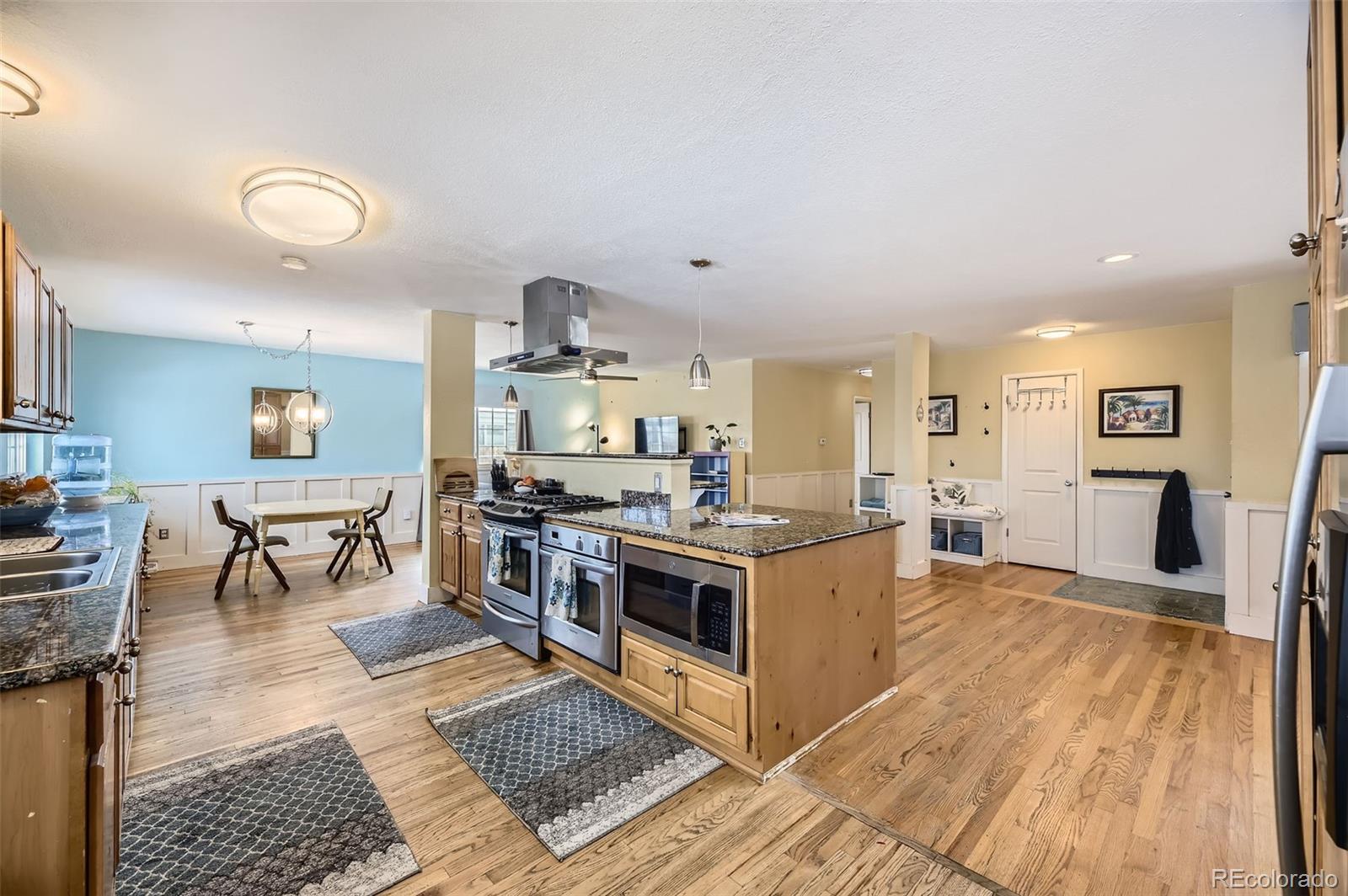 MLS Image #8 for 3630 s hillcrest drive,denver, Colorado