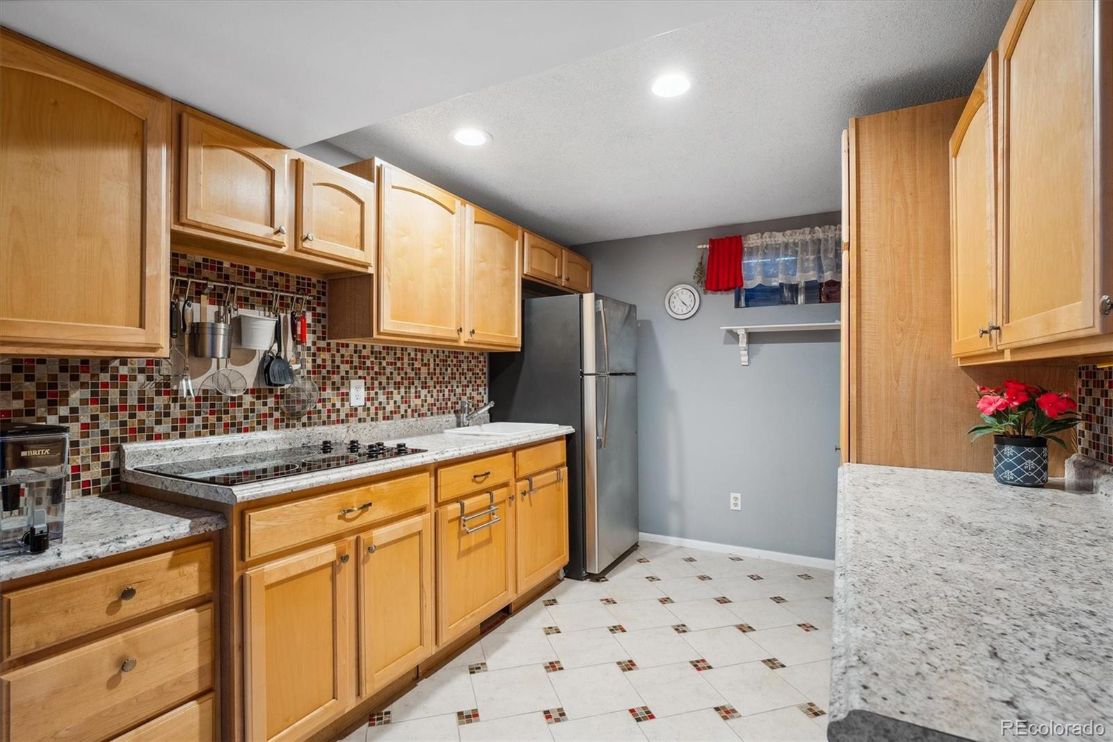 MLS Image #18 for 1586 s field court,lakewood, Colorado