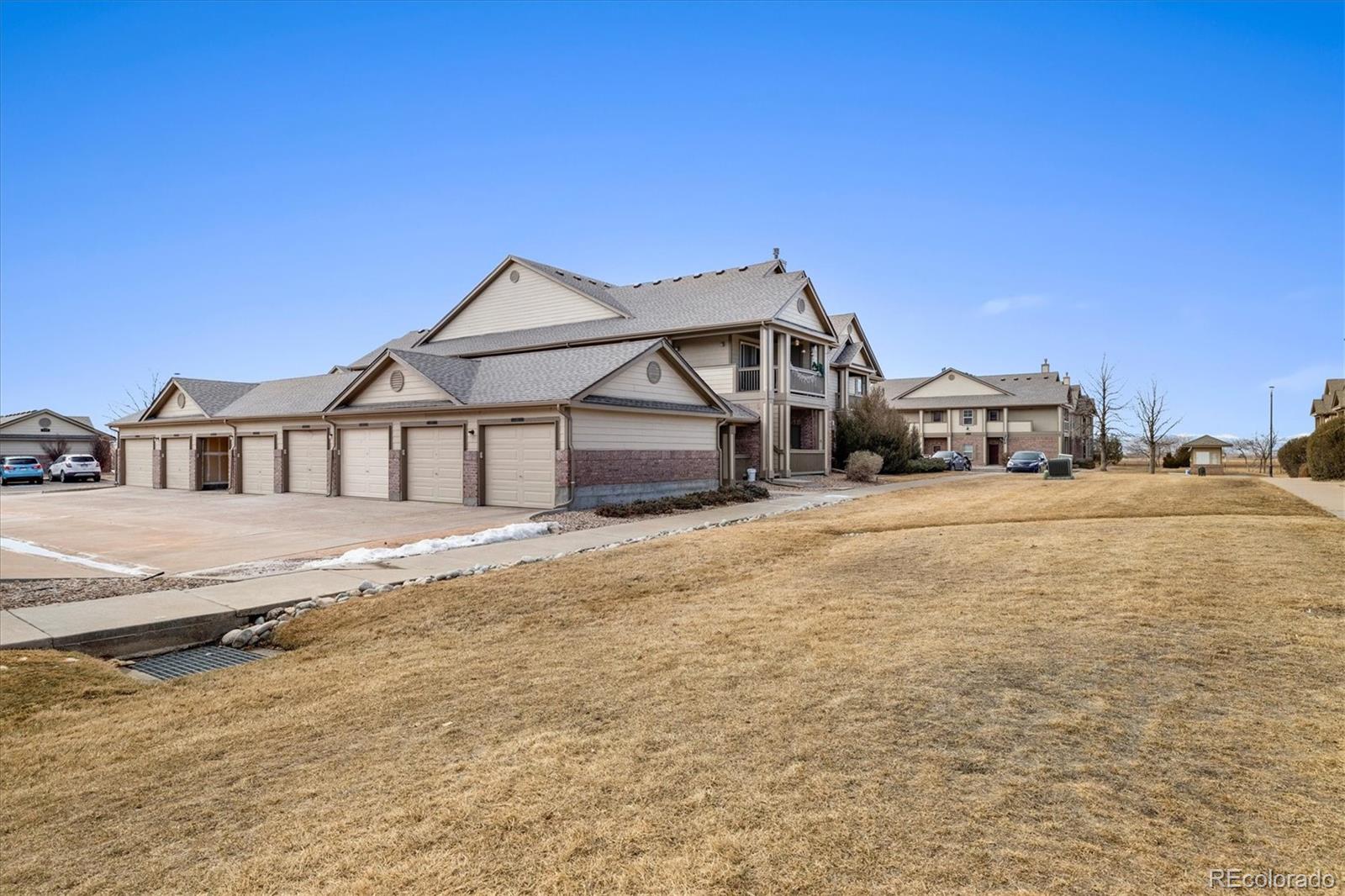 MLS Image #27 for 23405 e 5th place,aurora, Colorado