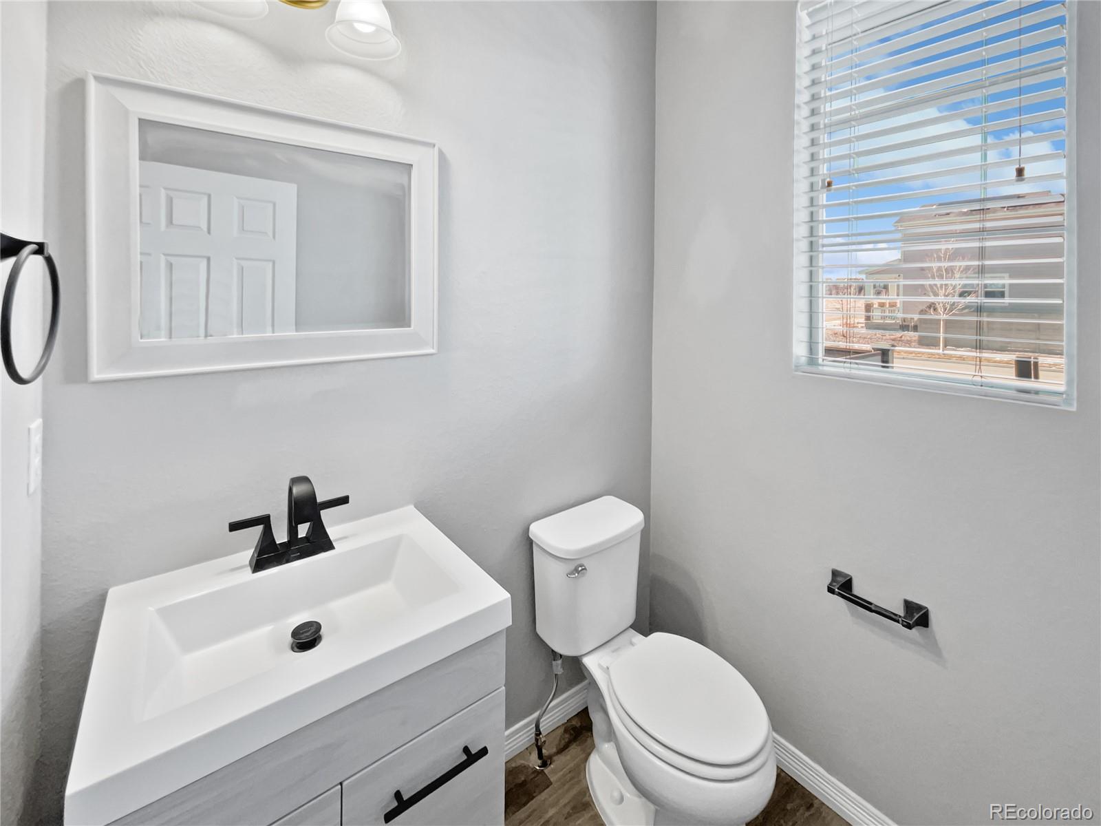 MLS Image #11 for 4758  kittredge street,denver, Colorado