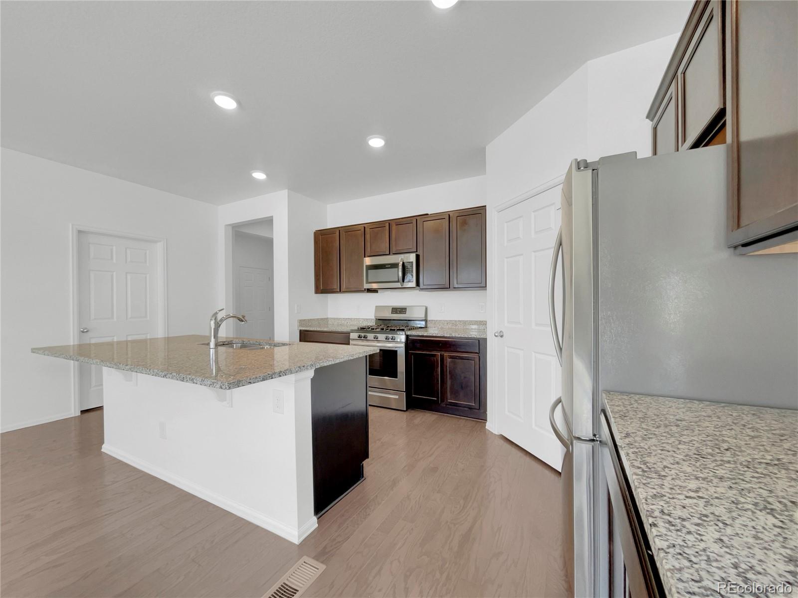 MLS Image #5 for 919  birchdale court,windsor, Colorado