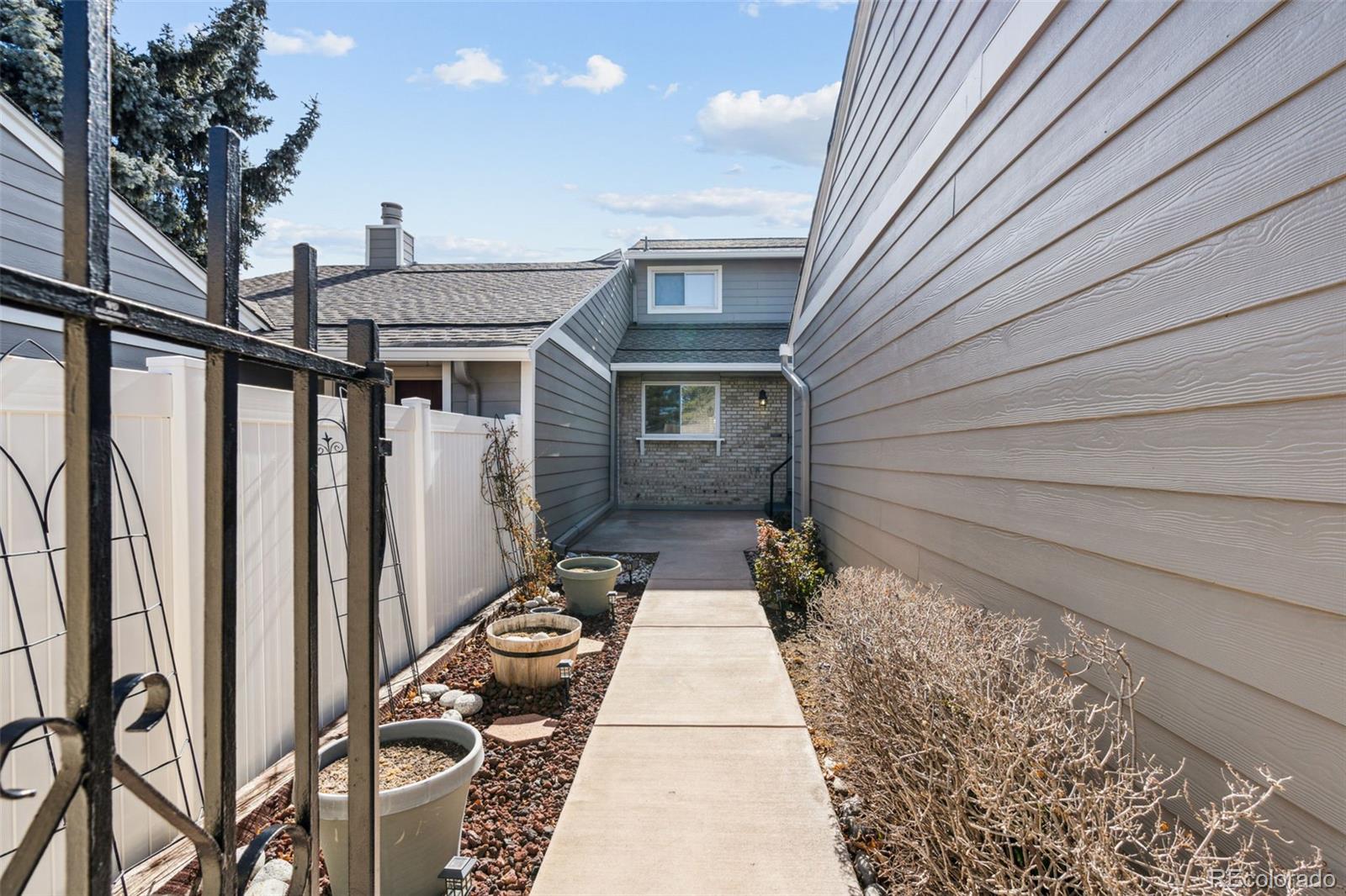 CMA Image for 7176 S Vine Circle,Centennial, Colorado